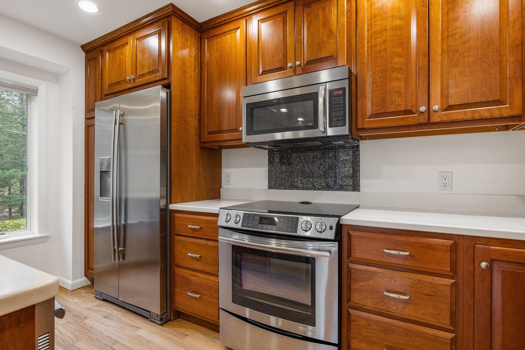10 Great Cove Drive