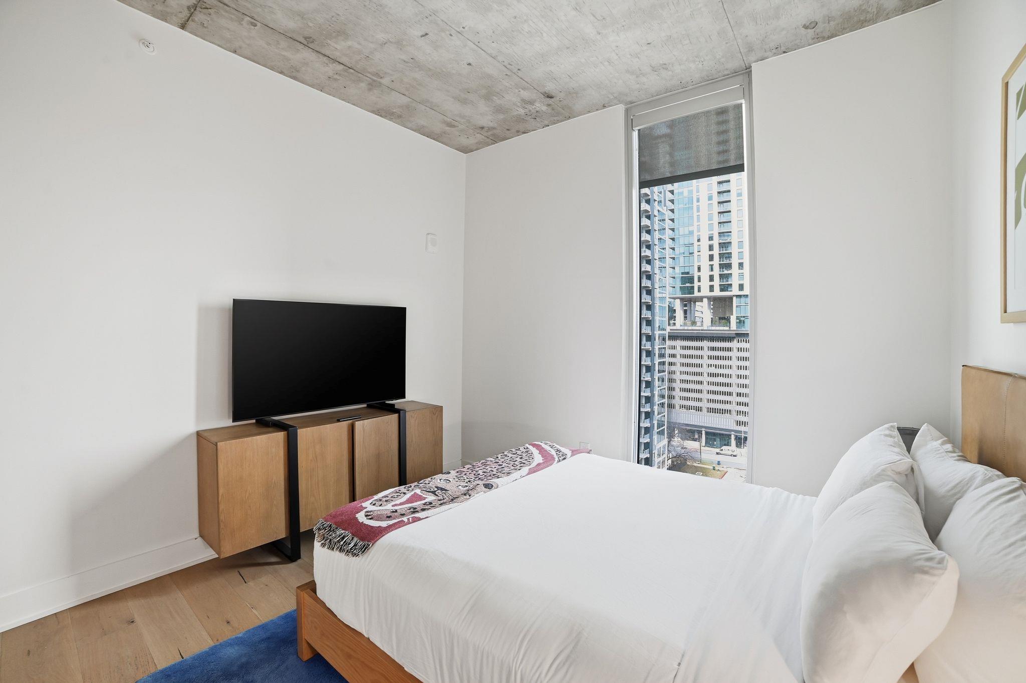 48 East Ave # 1301