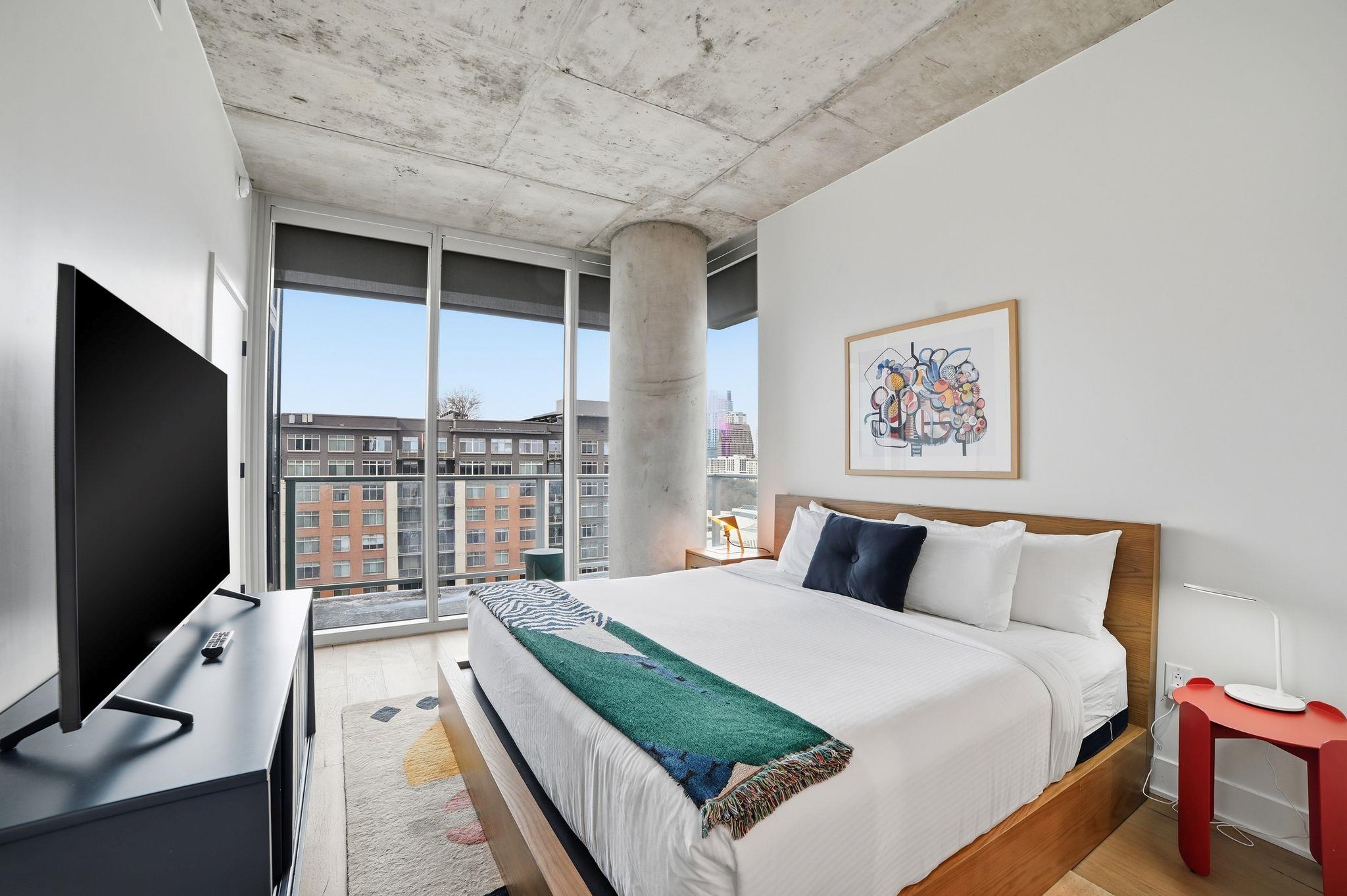 48 East Ave # 1301