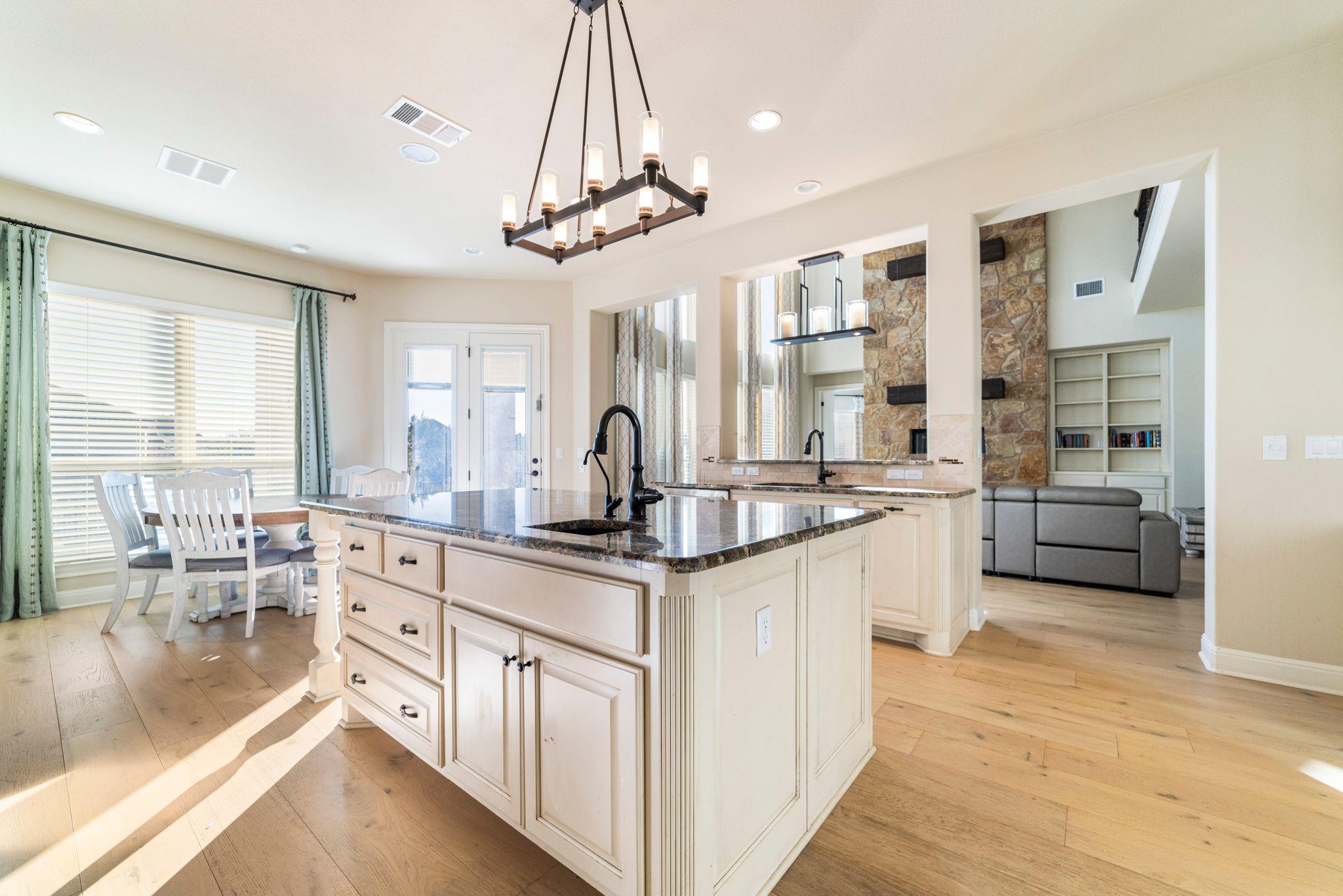 1701 Morning Moon CIR