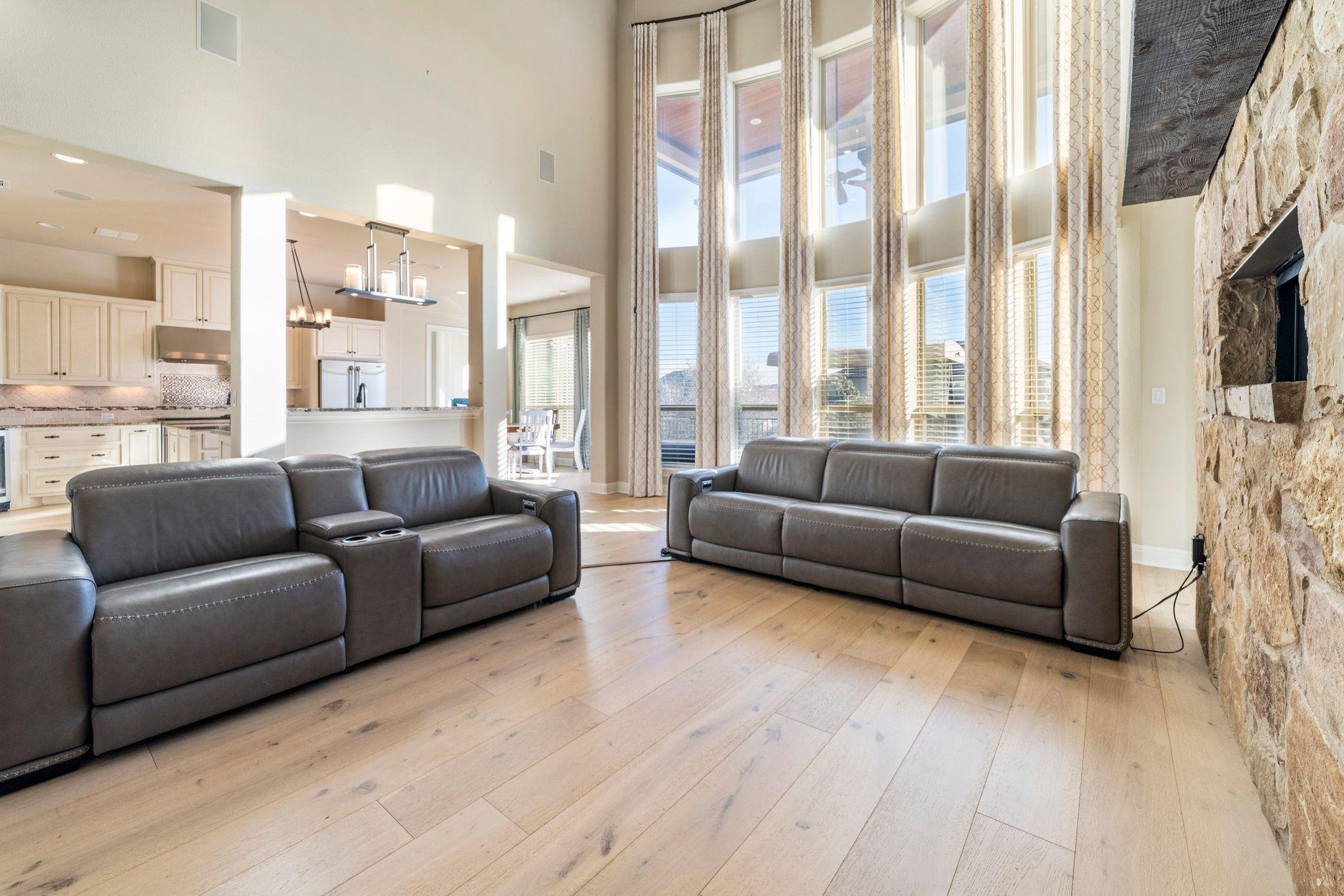 1701 Morning Moon CIR