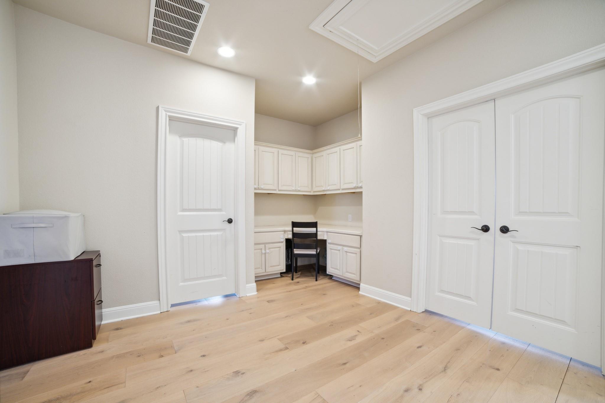 1701 Morning Moon CIR