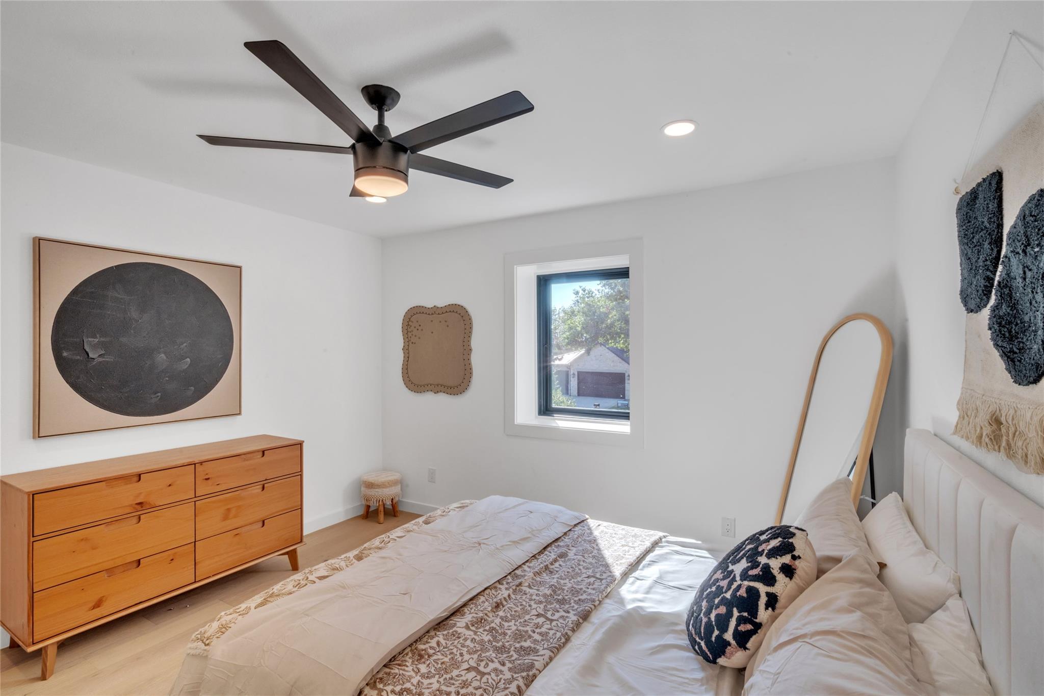 2100 Apricot Glen DR