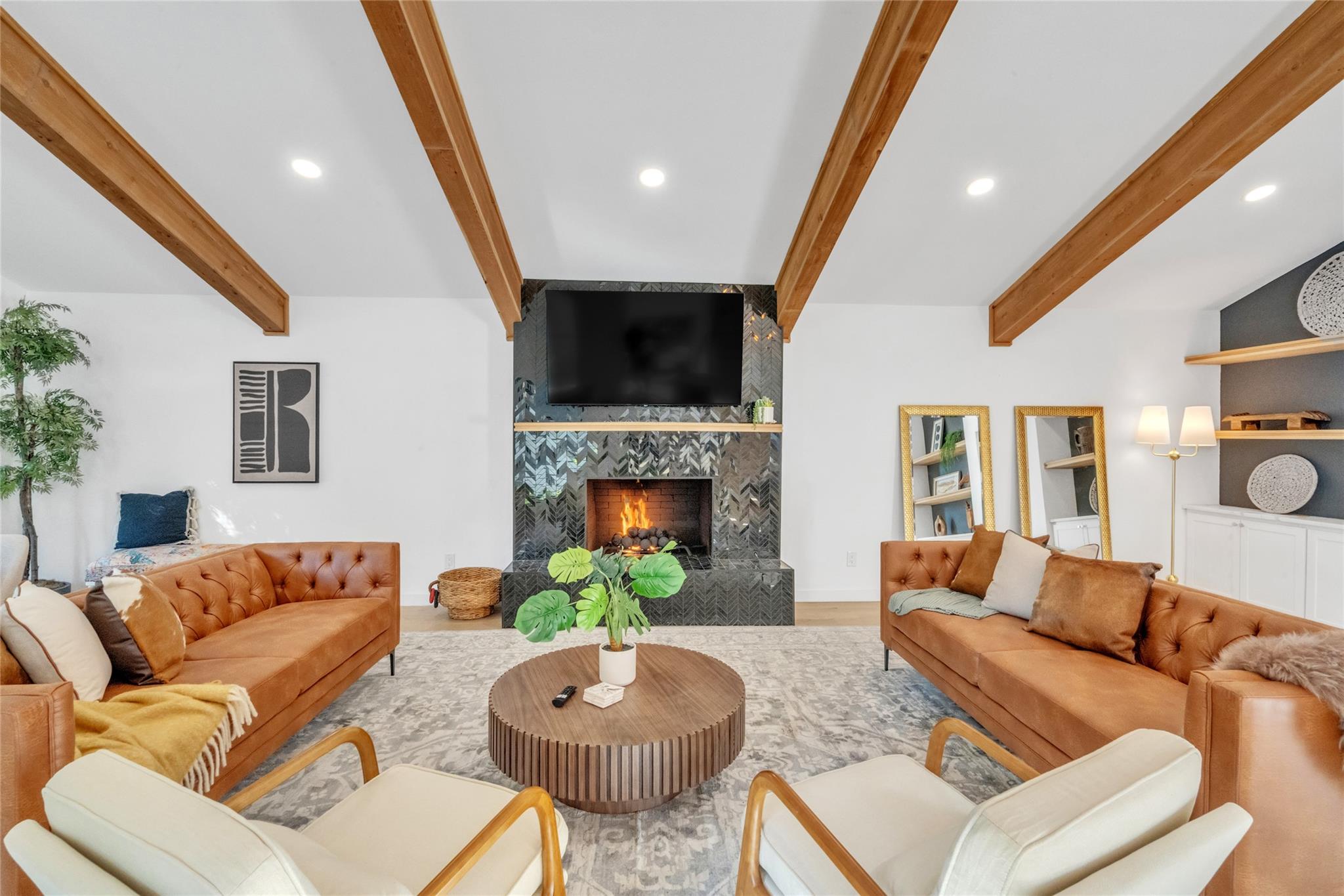 2100 Apricot Glen DR