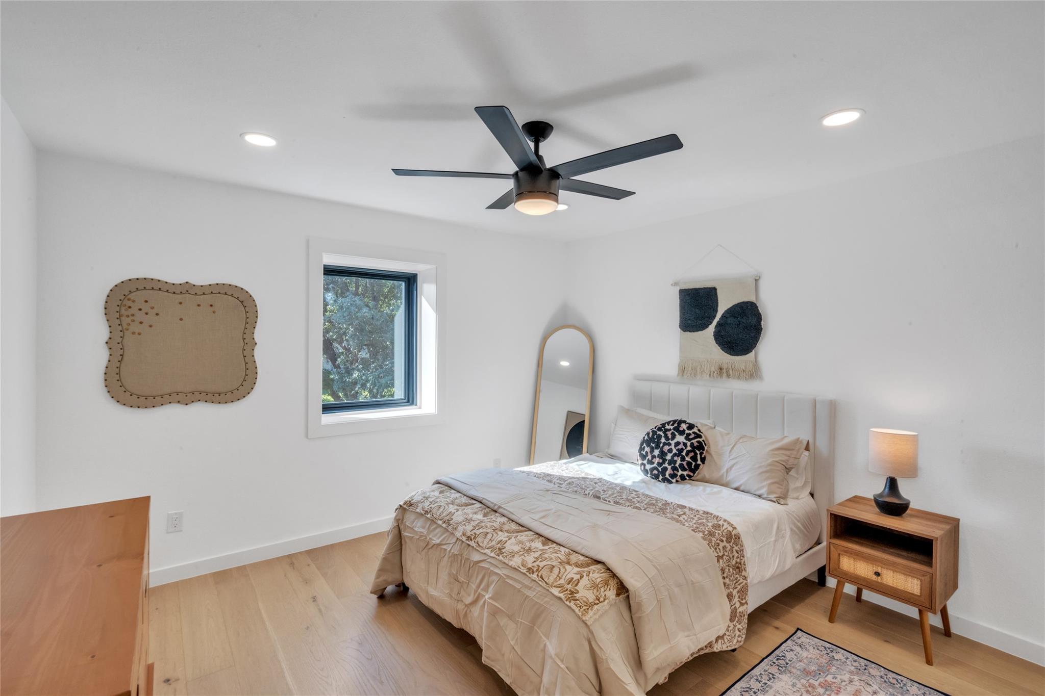 2100 Apricot Glen DR