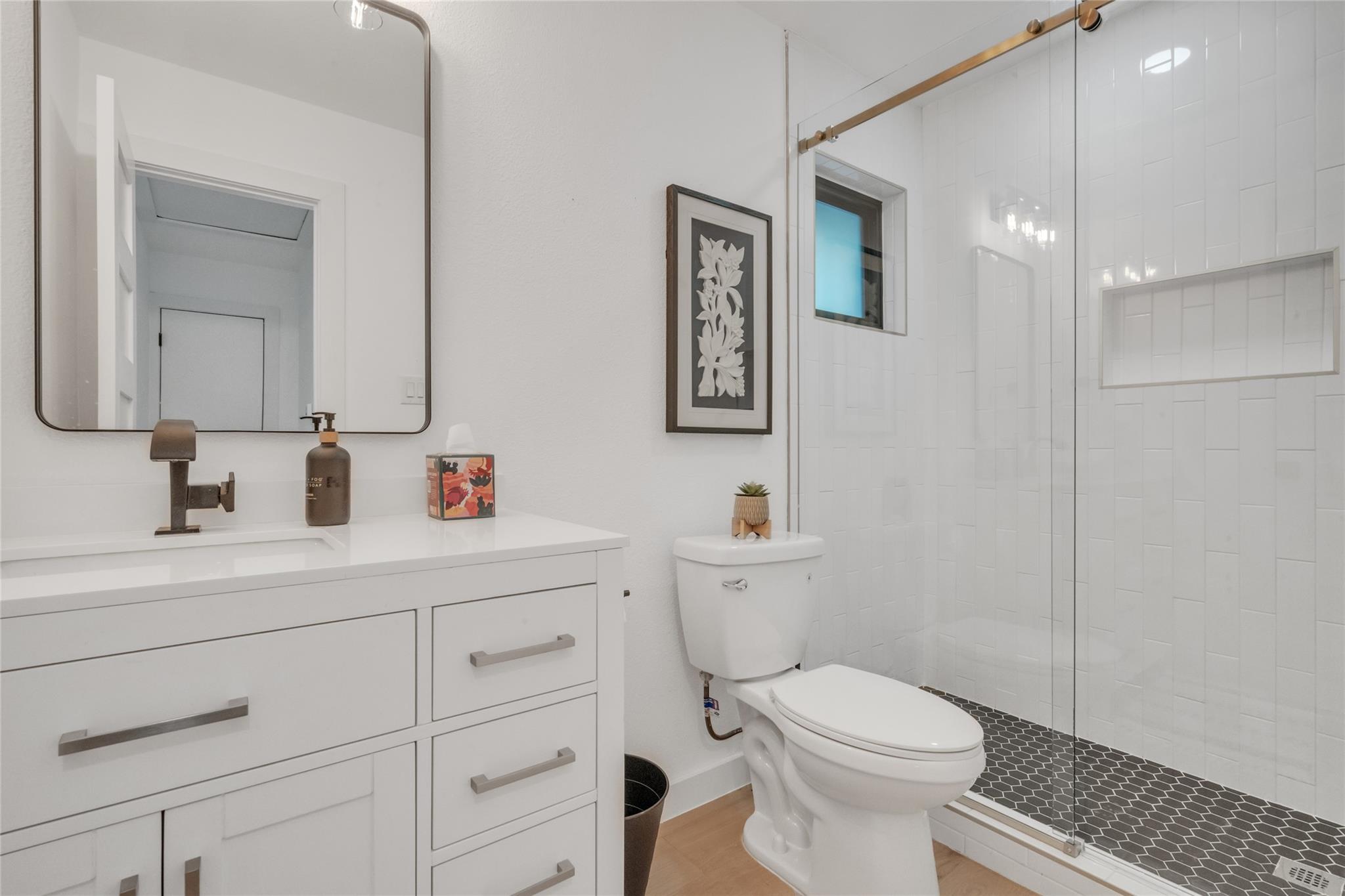 2100 Apricot Glen DR