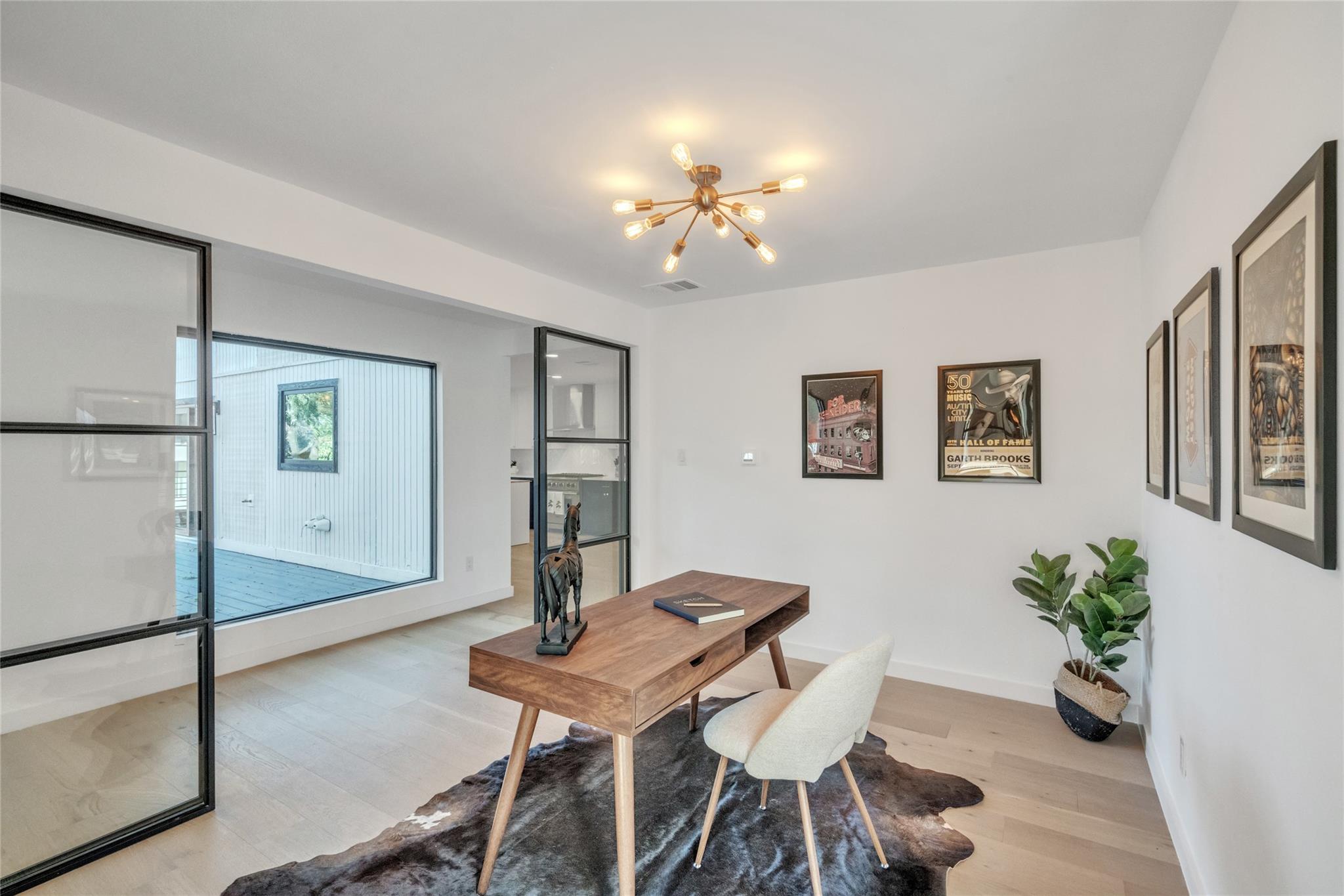 2100 Apricot Glen DR