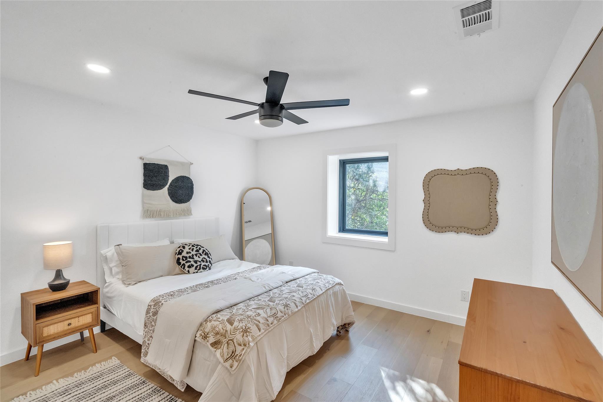 2100 Apricot Glen DR