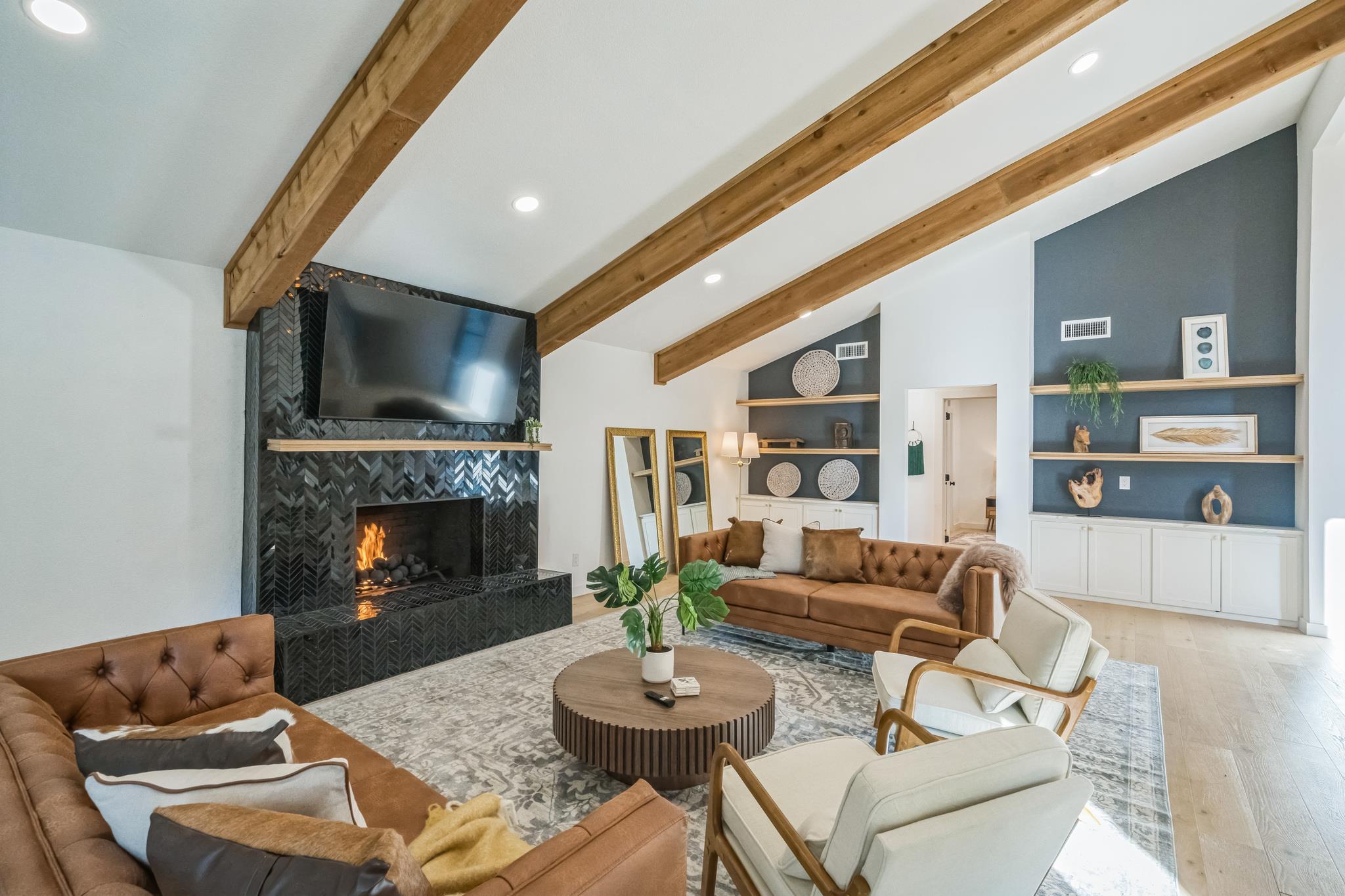 2100 Apricot Glen DR