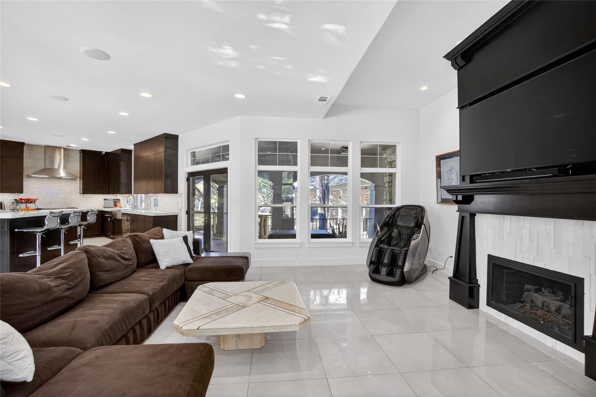 3627 Stoneridge RD # 1