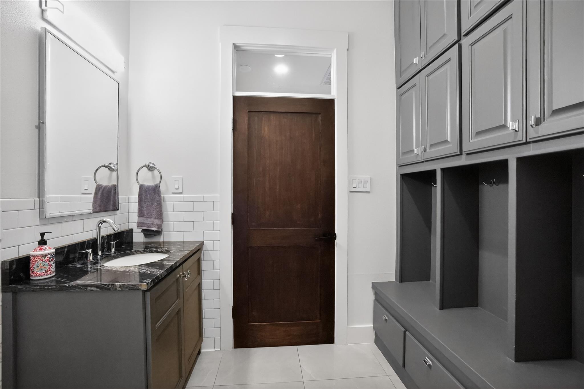 3627 Stoneridge RD # 1