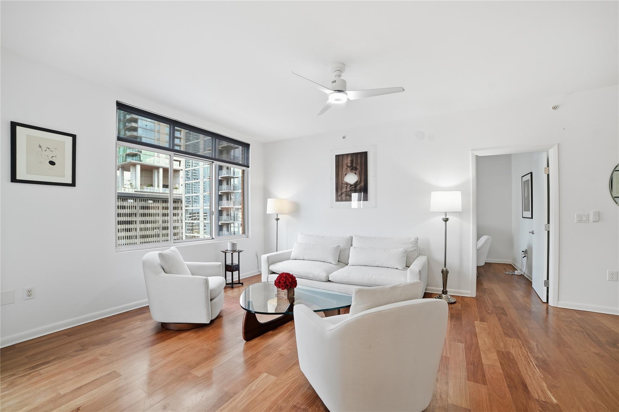 54 Rainey ST # 1018