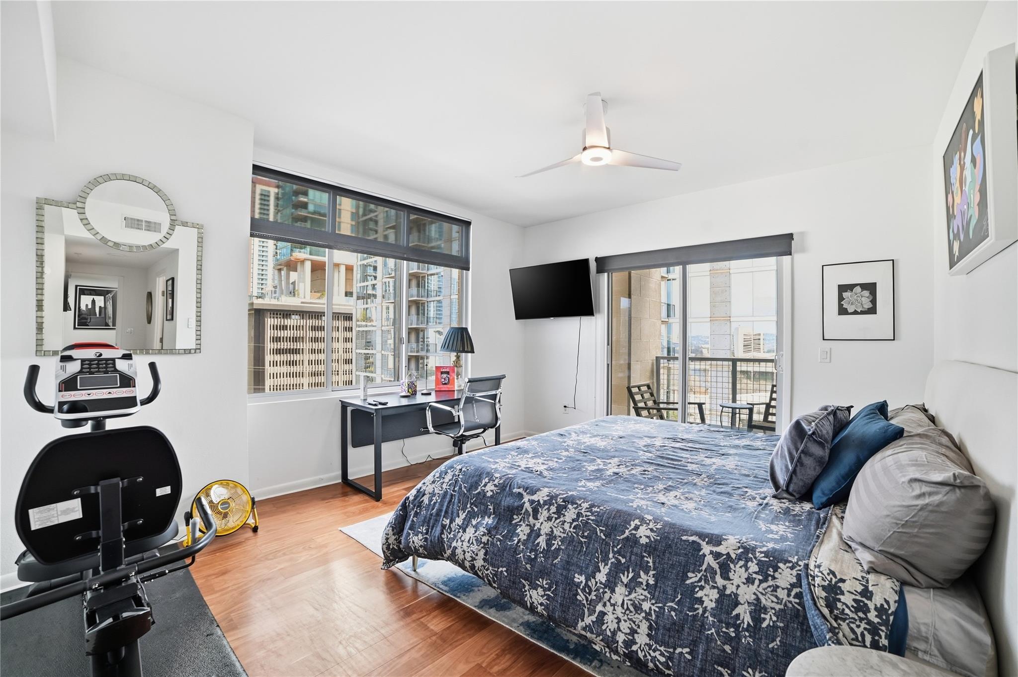 54 Rainey ST # 1018