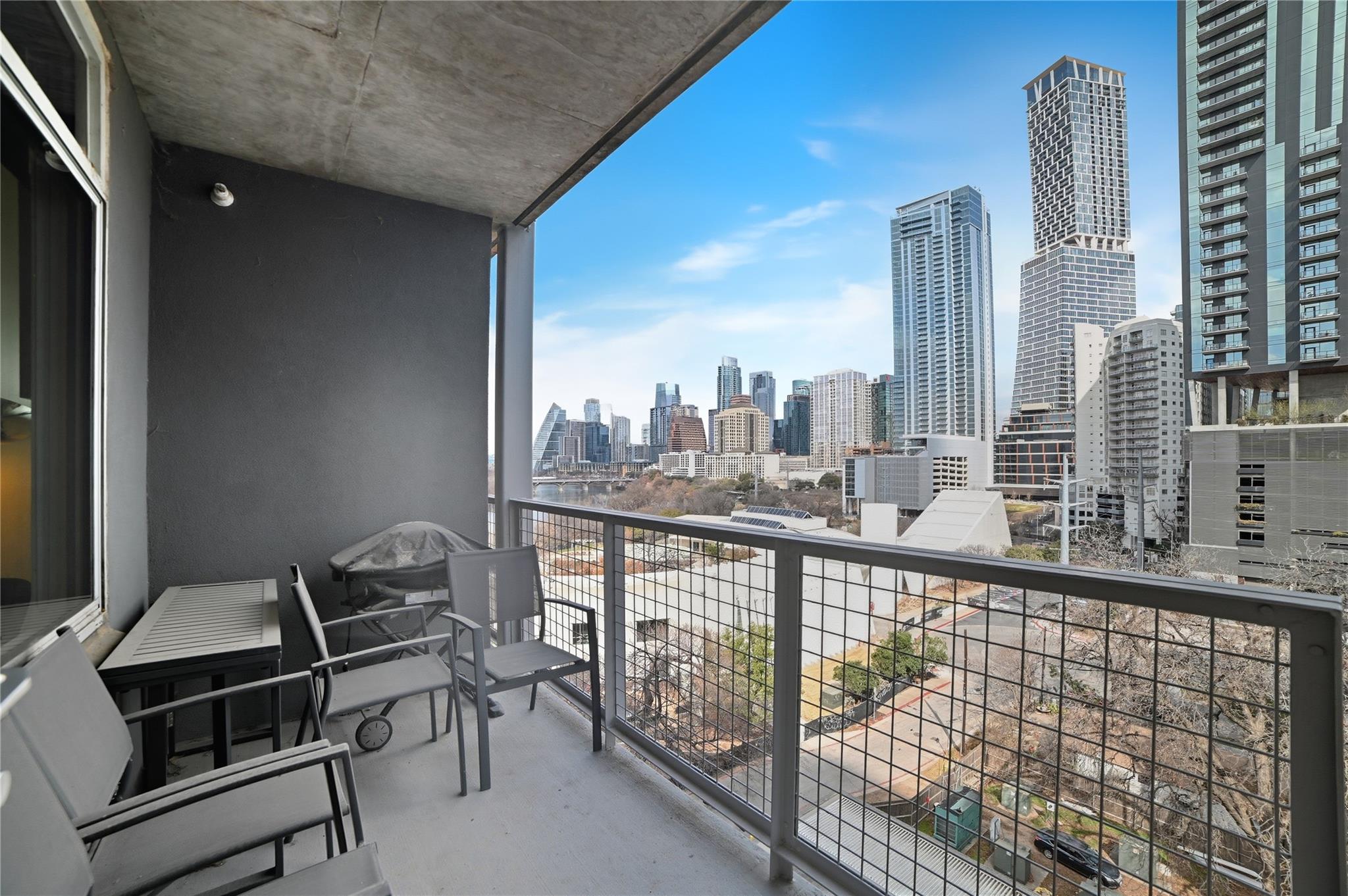 54 Rainey ST # 1018