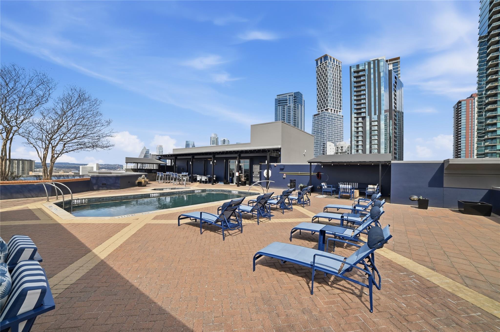 54 Rainey ST # 1018
