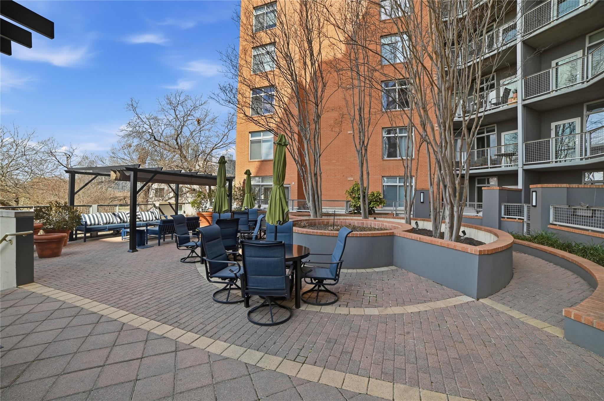 54 Rainey ST # 1018
