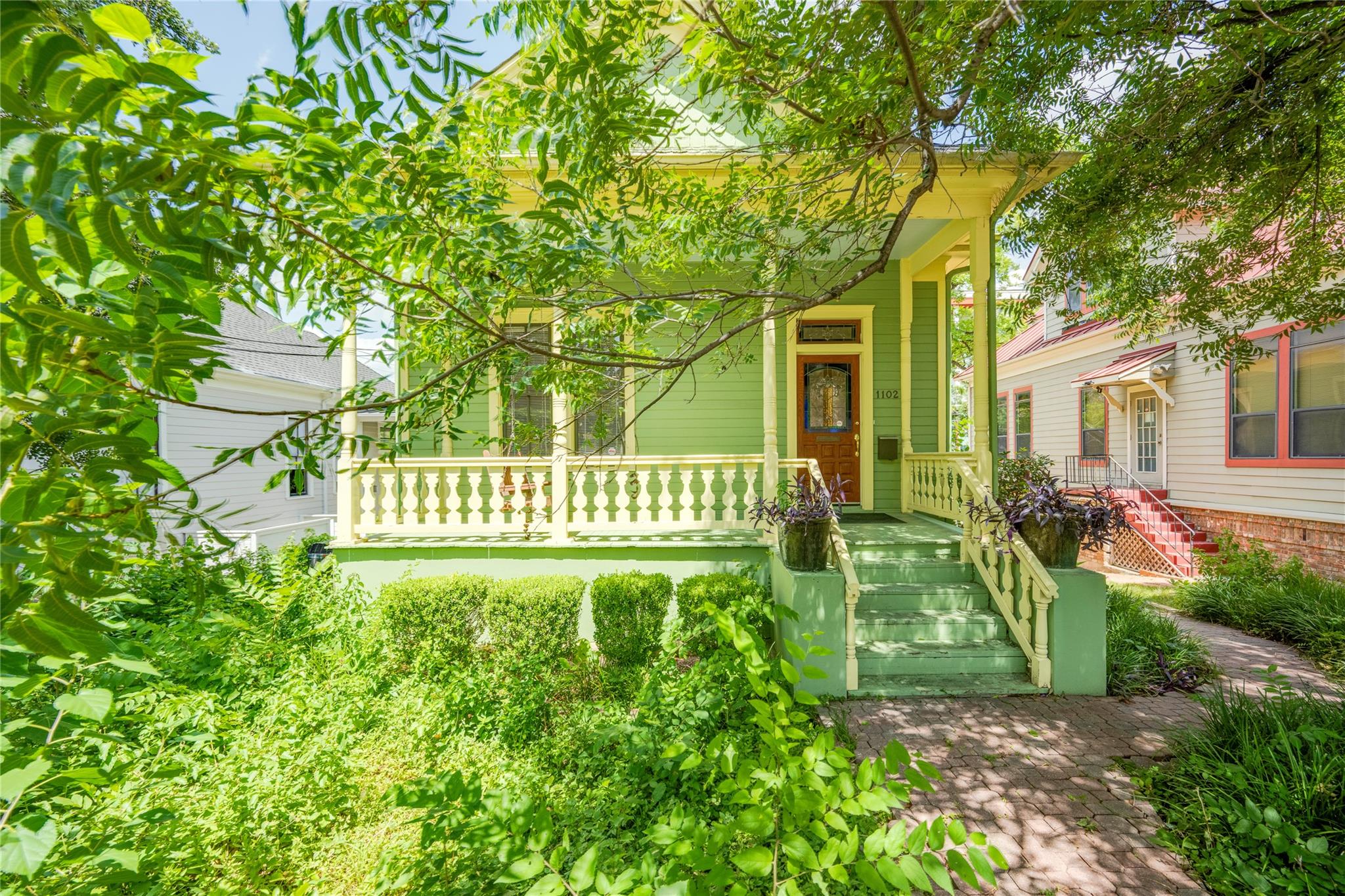 1102 West Ave # 100