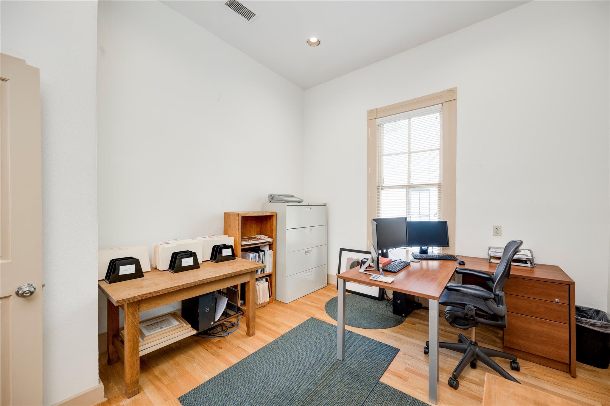 1102 West Ave # 100