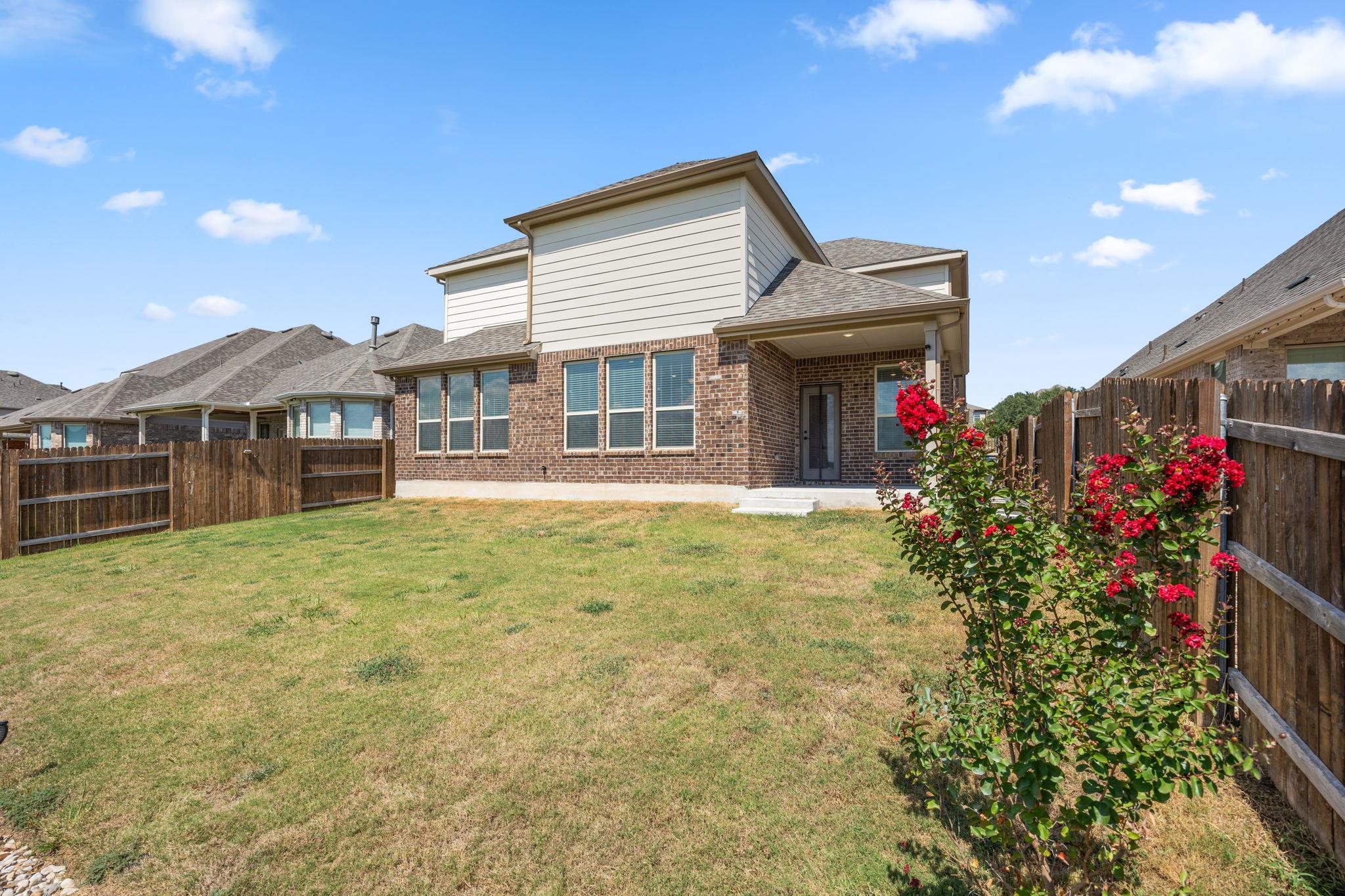 22212 Coyote Cave TRL