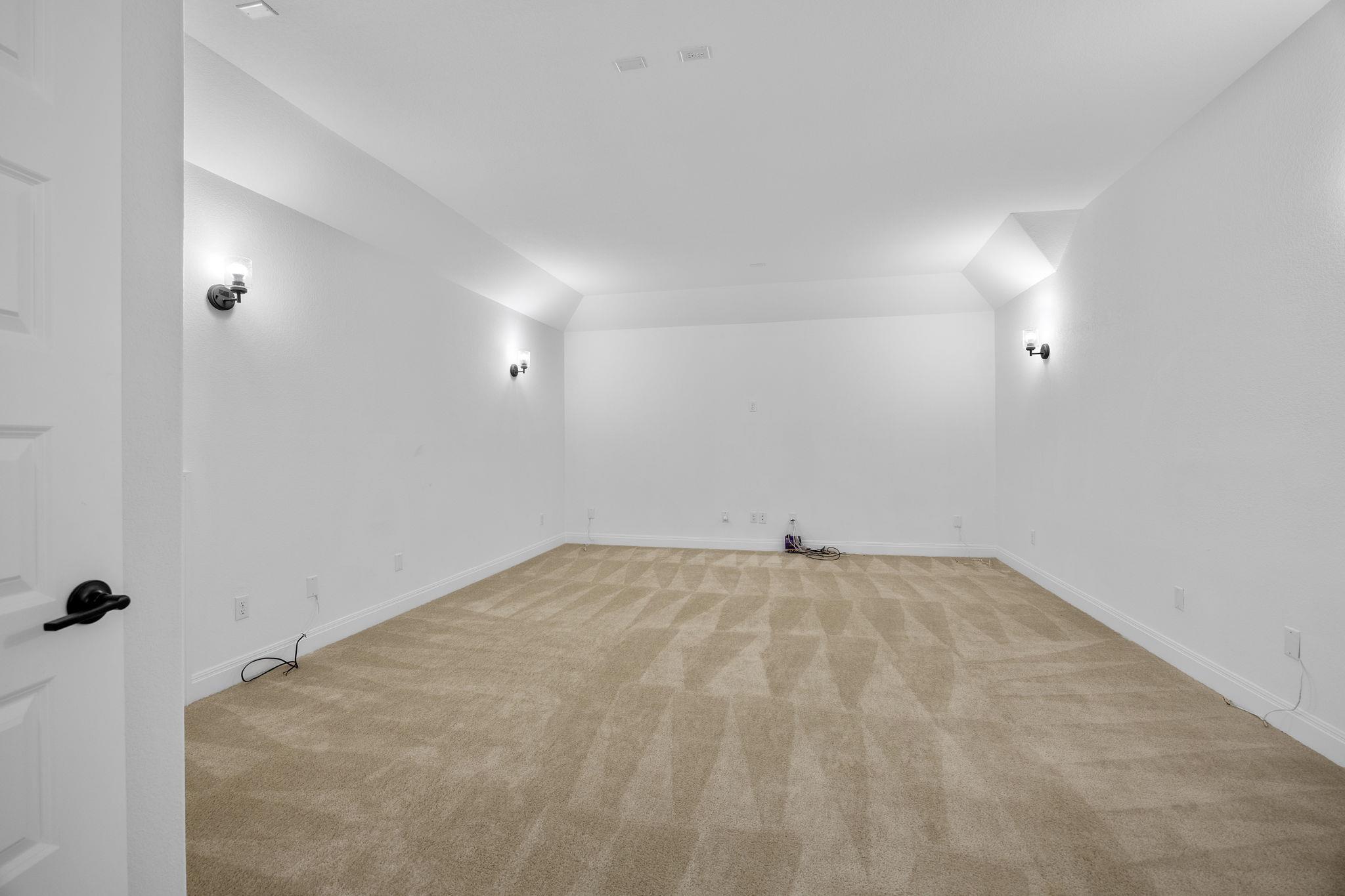 22212 Coyote Cave TRL