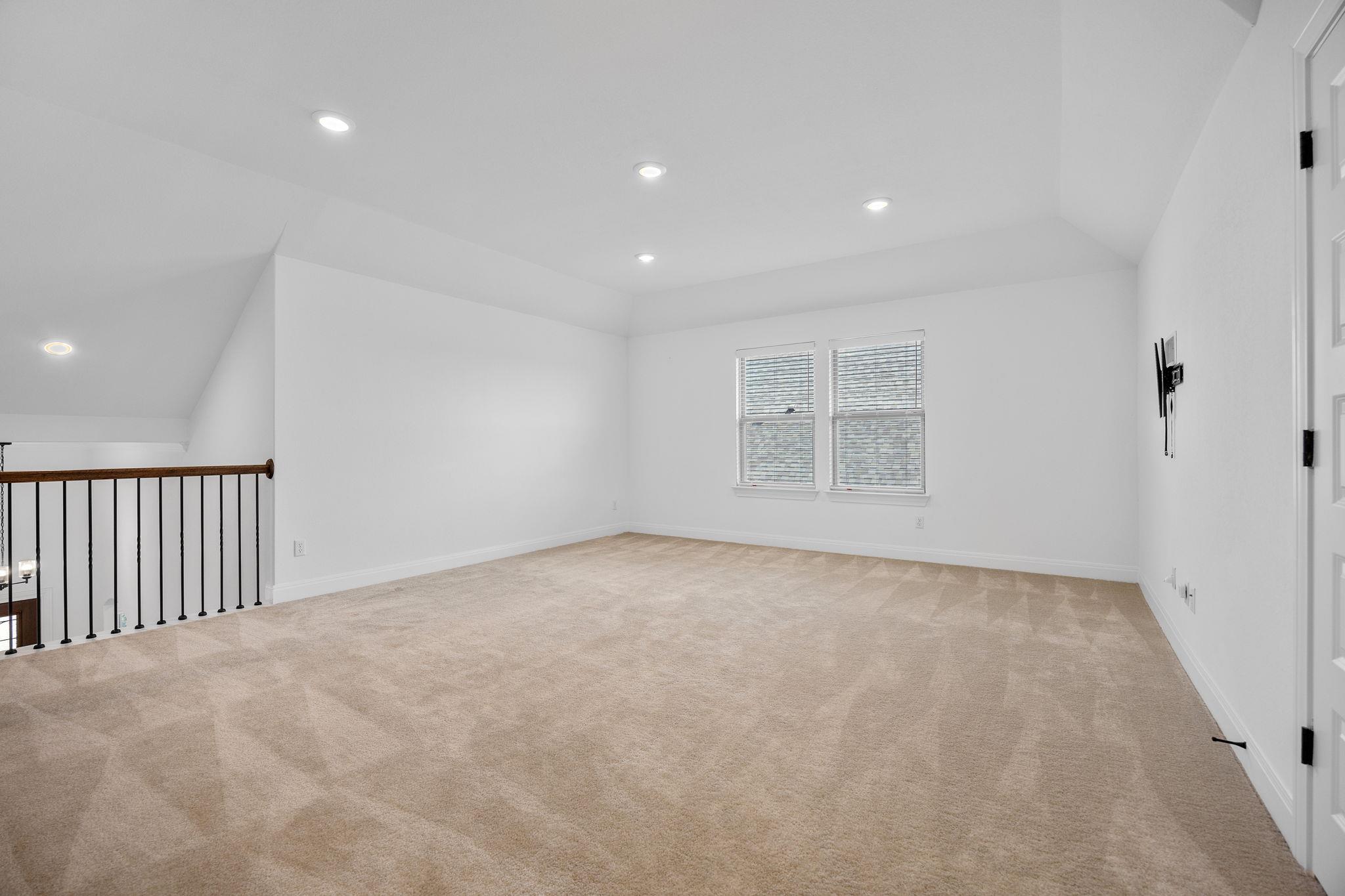 22212 Coyote Cave TRL