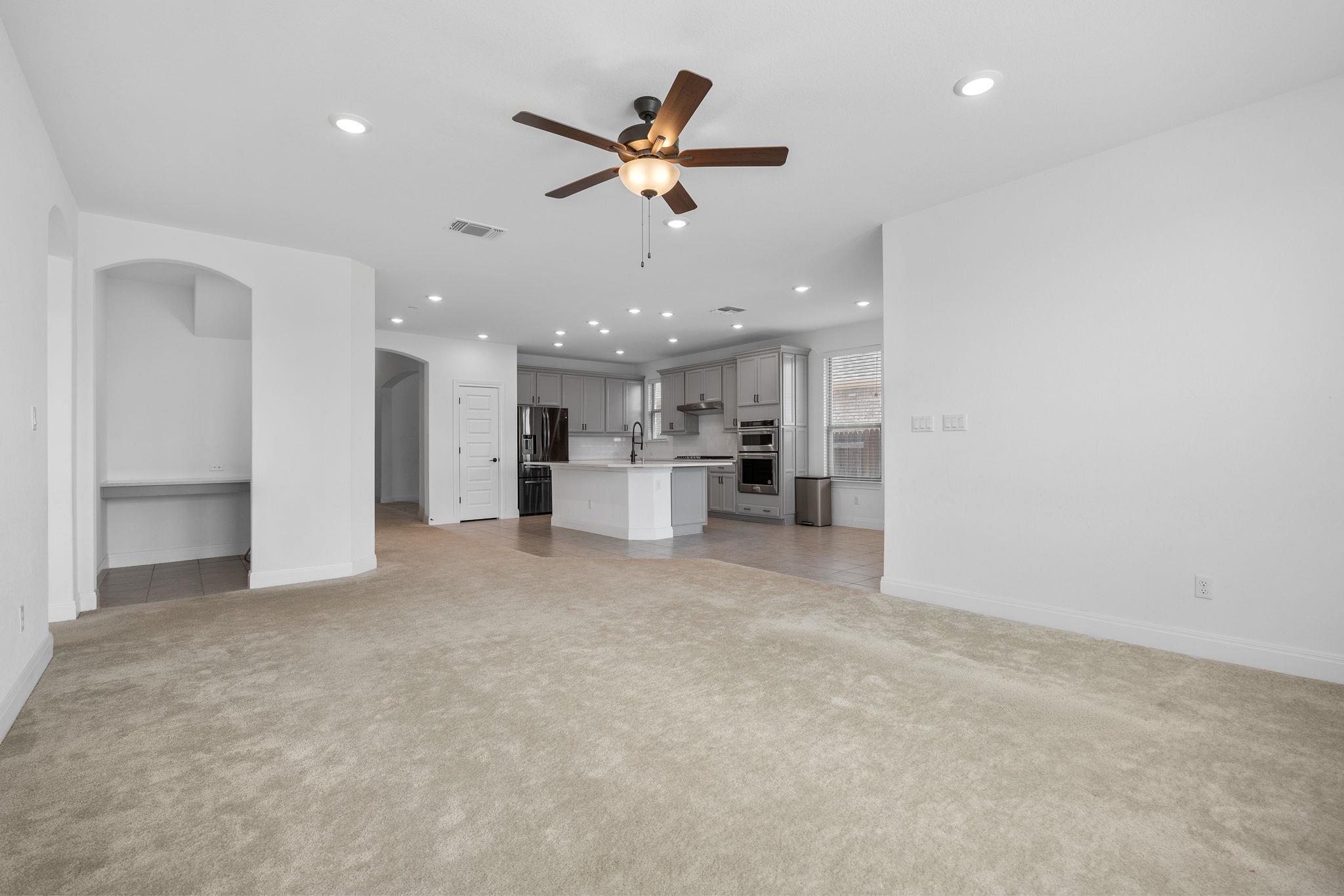22212 Coyote Cave TRL