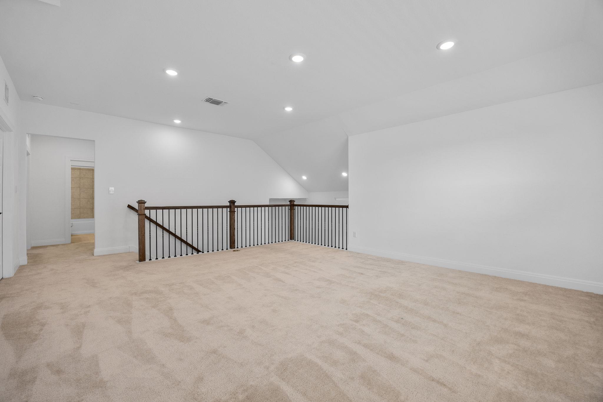 22212 Coyote Cave TRL