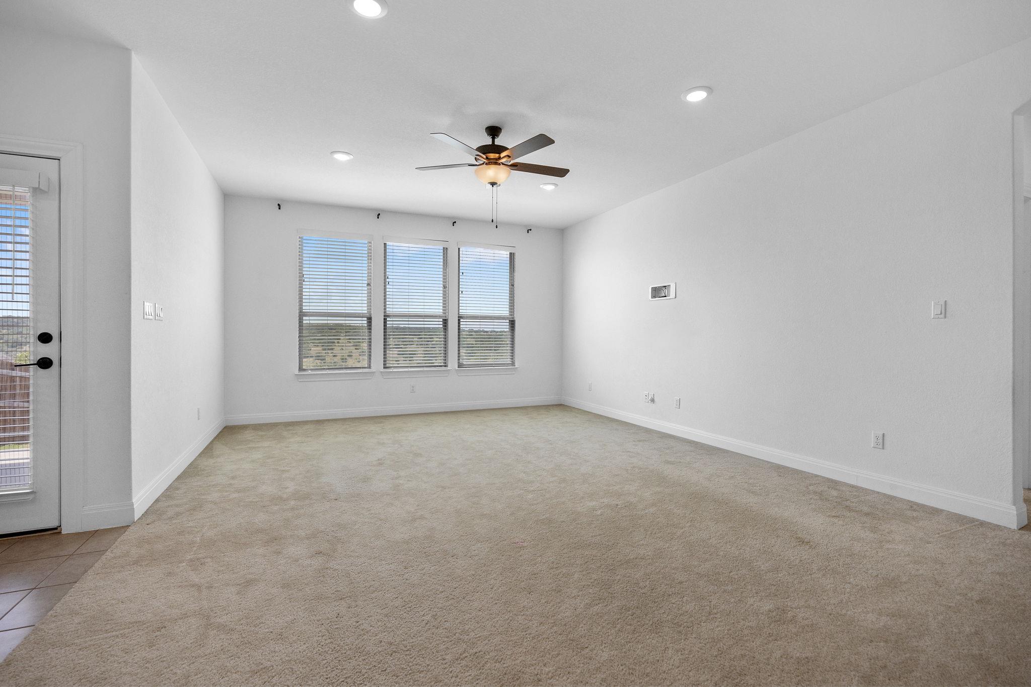 22212 Coyote Cave TRL