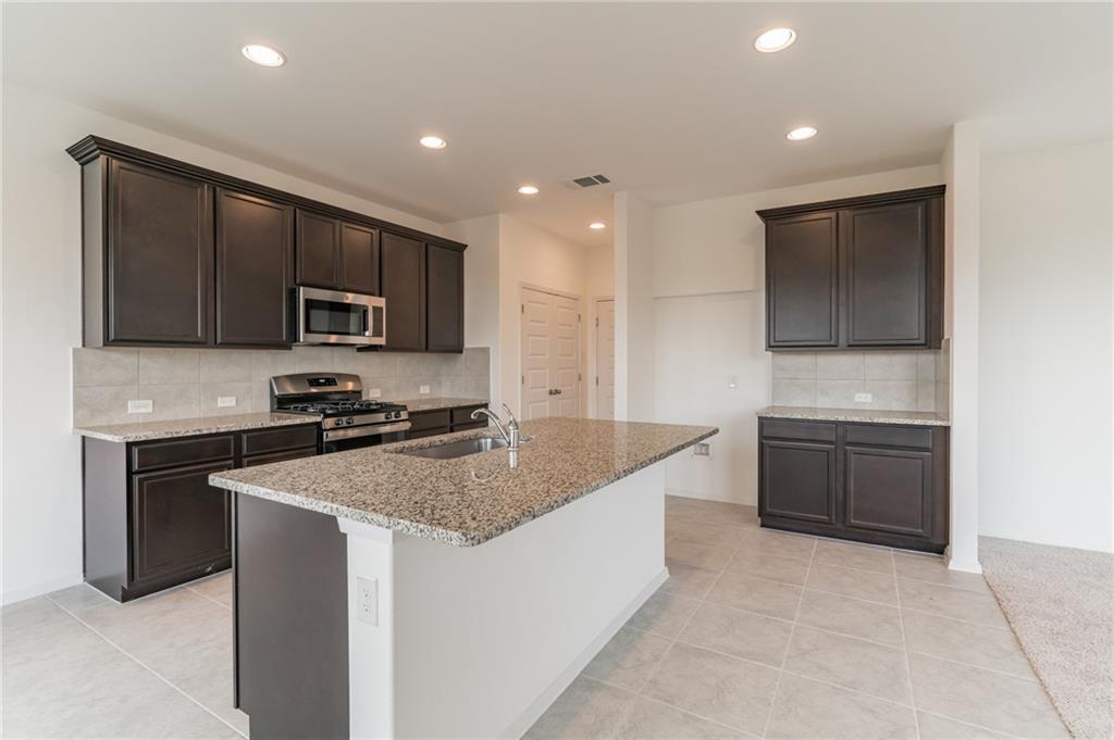 233 Trailside LN