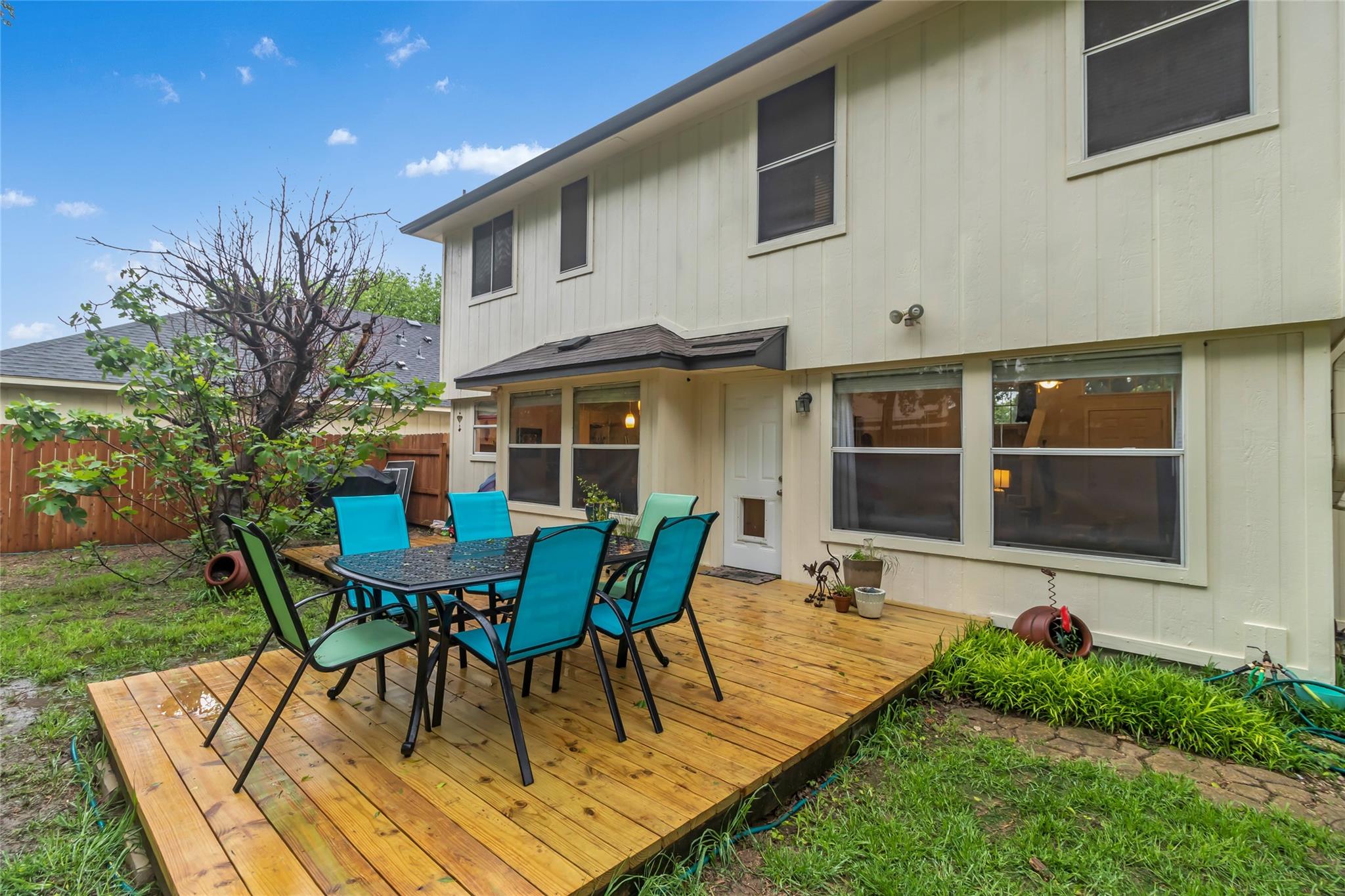 2912 Feathercrest DR