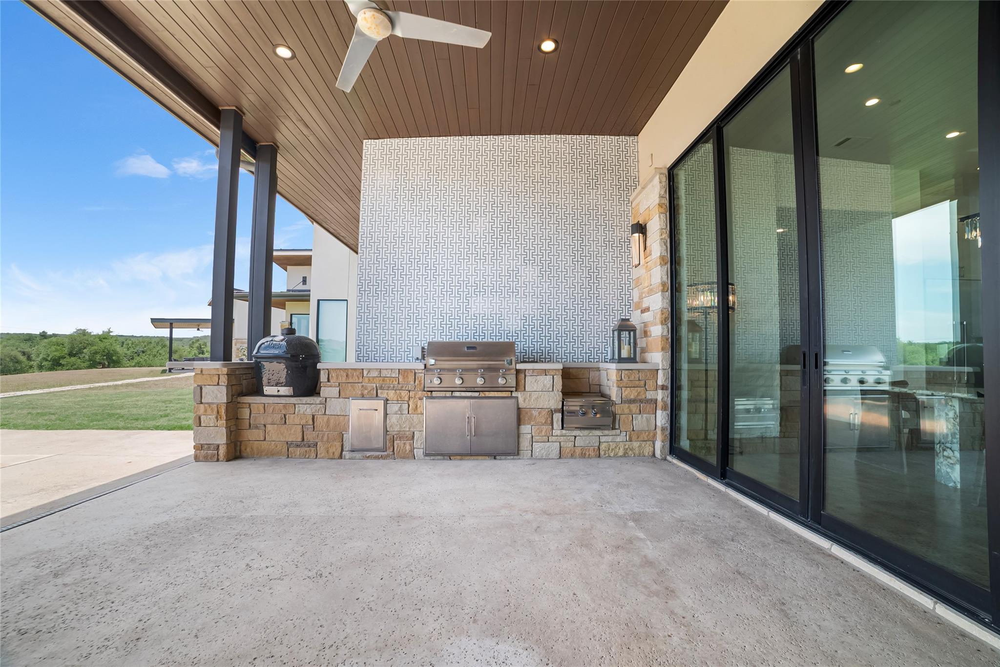 16925 Whispering Breeze DR