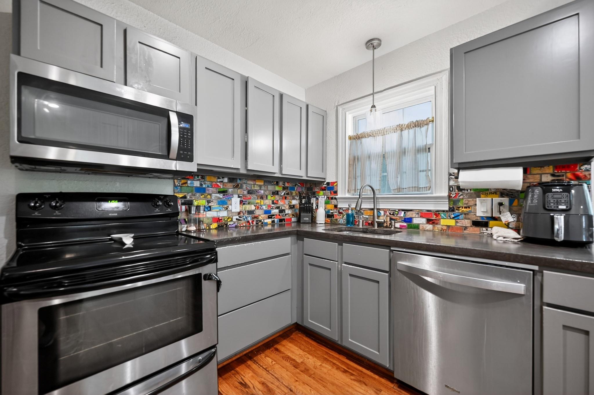 2705 Stacy LN