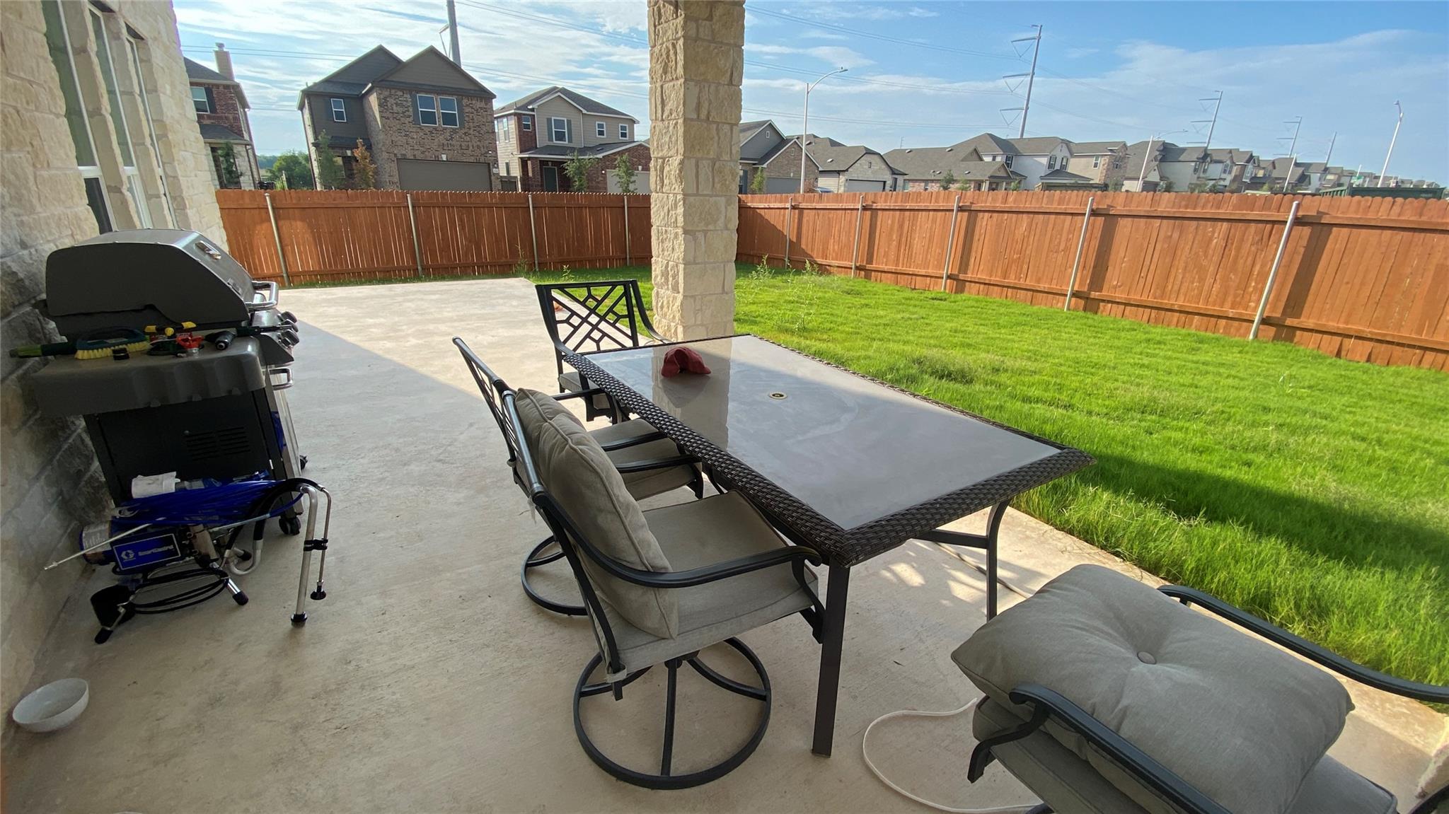 4600 Colmar DR