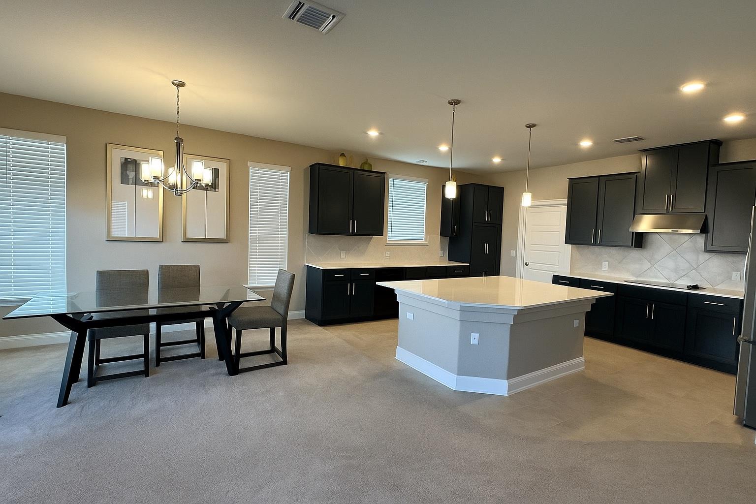 4600 Colmar DR