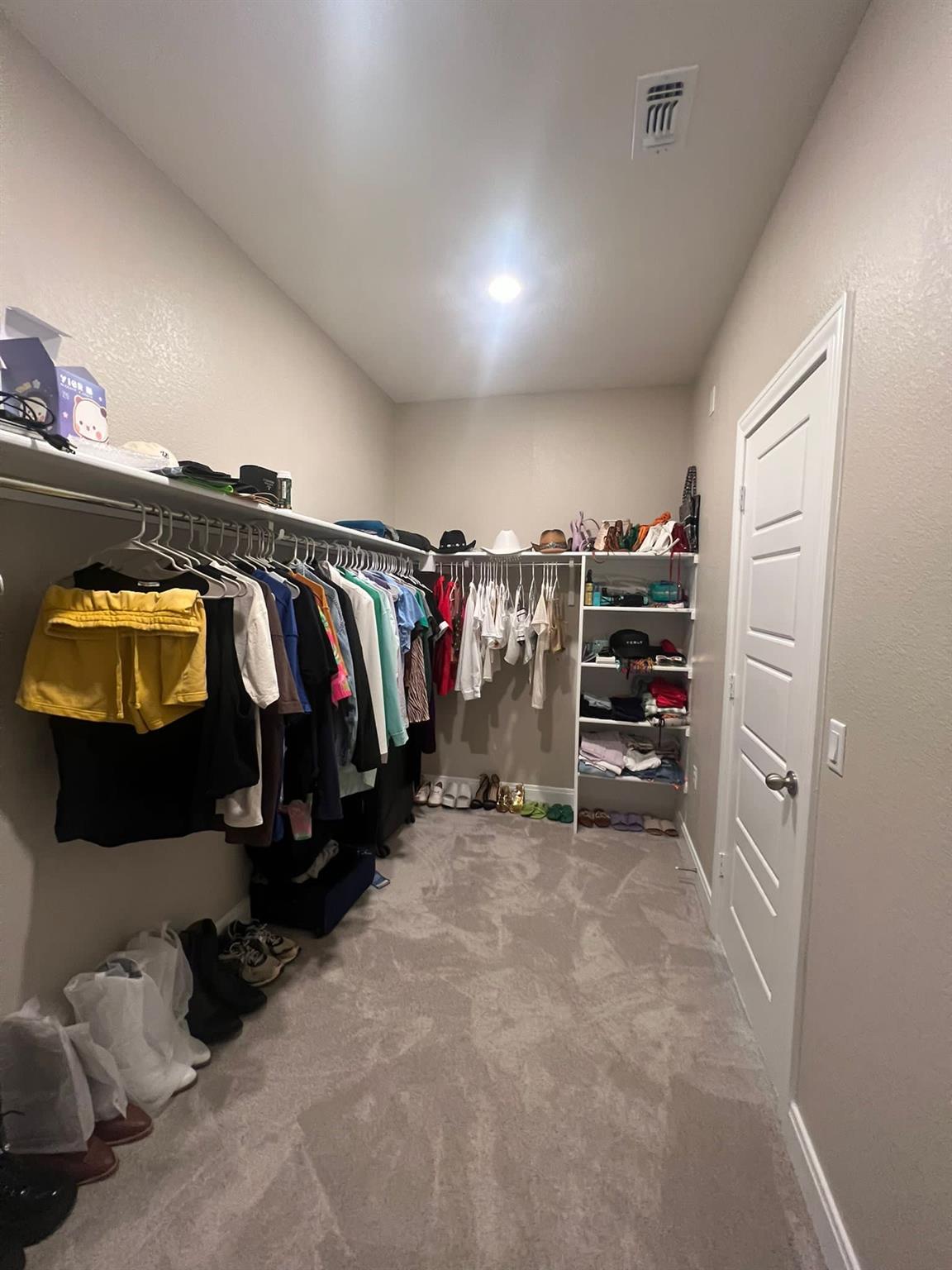 4600 Colmar DR