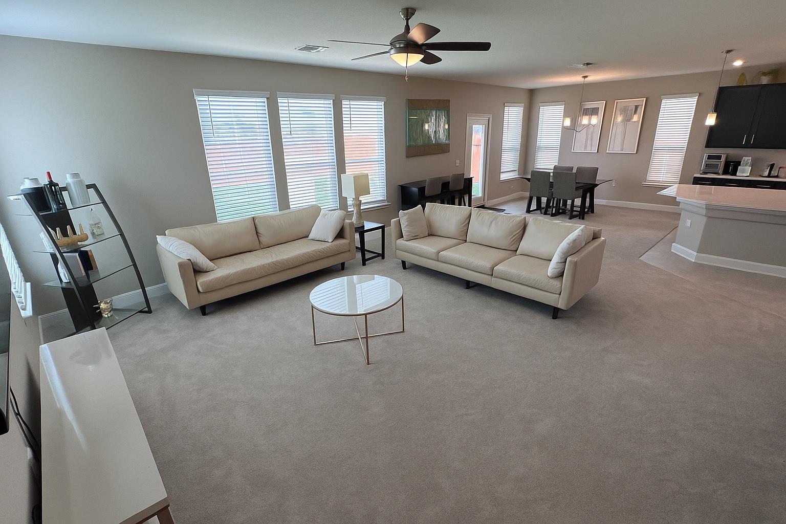4600 Colmar DR