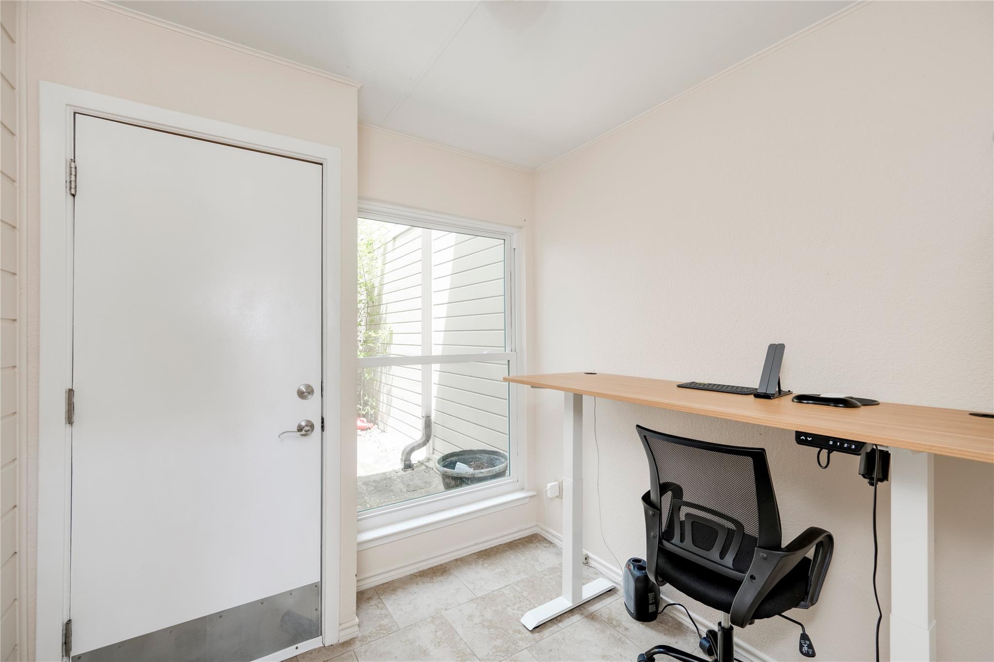 6621 Mesa HOLW