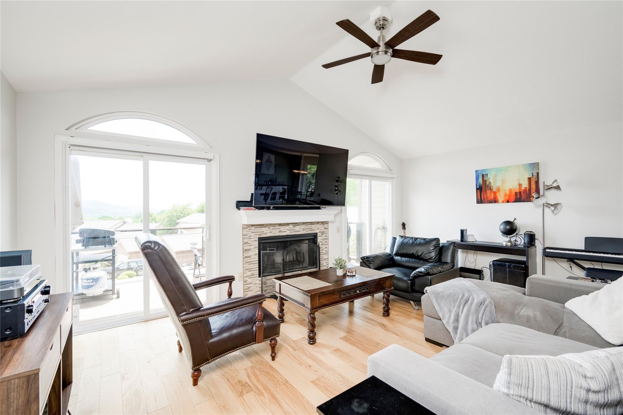 6621 Mesa HOLW