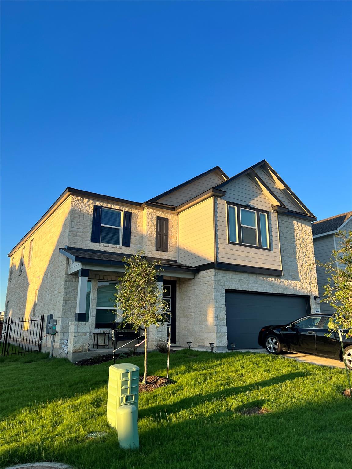 4600 Colmar DR