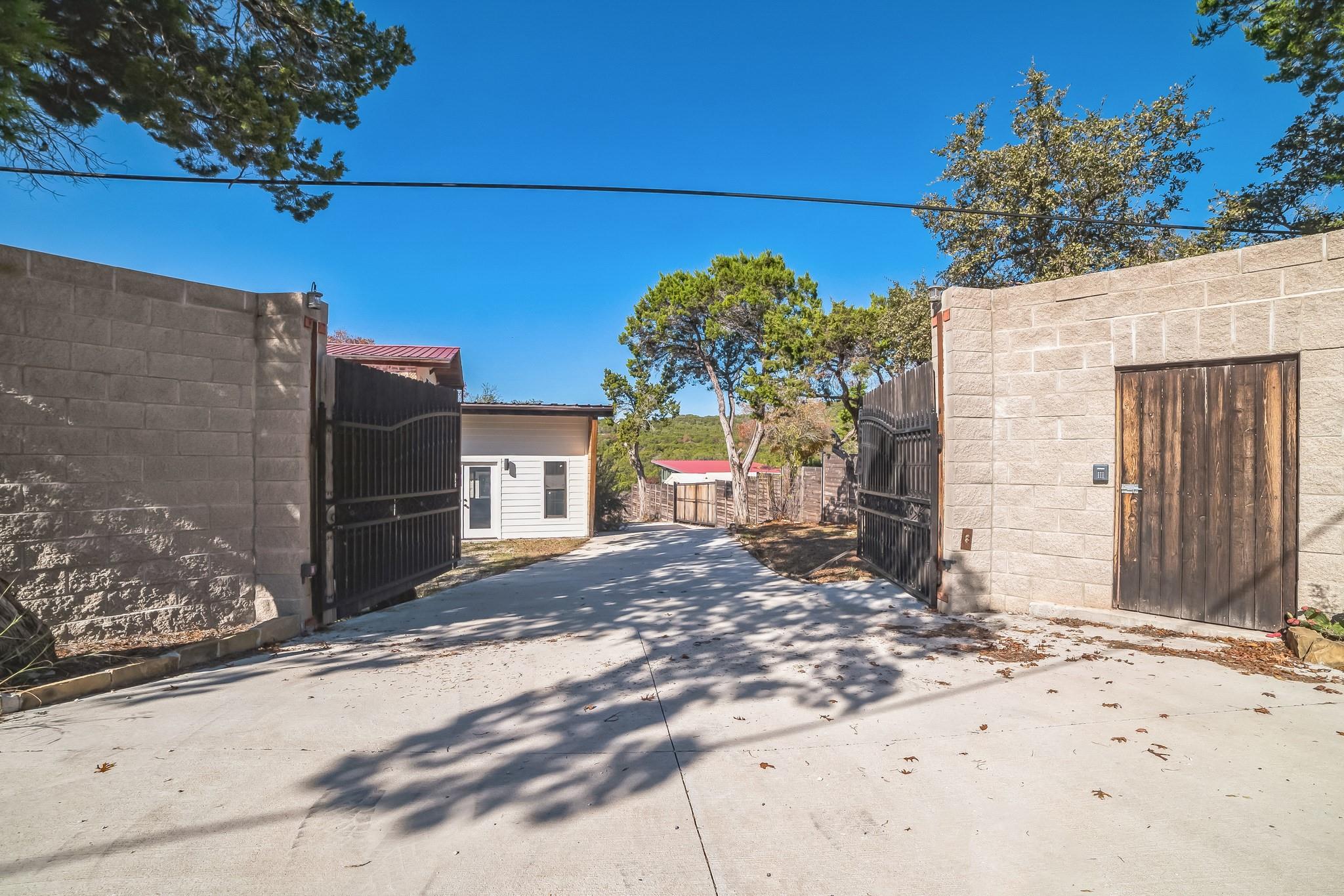 14953 Arrowhead DR