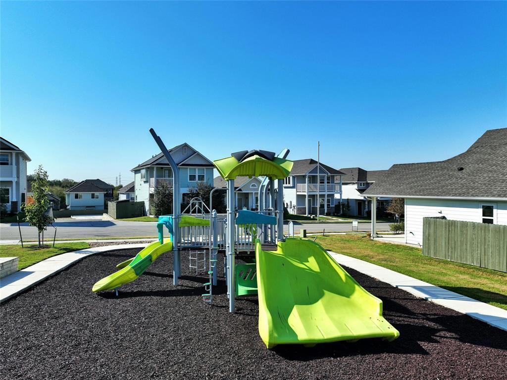 9713 Grapevine Leaf DR