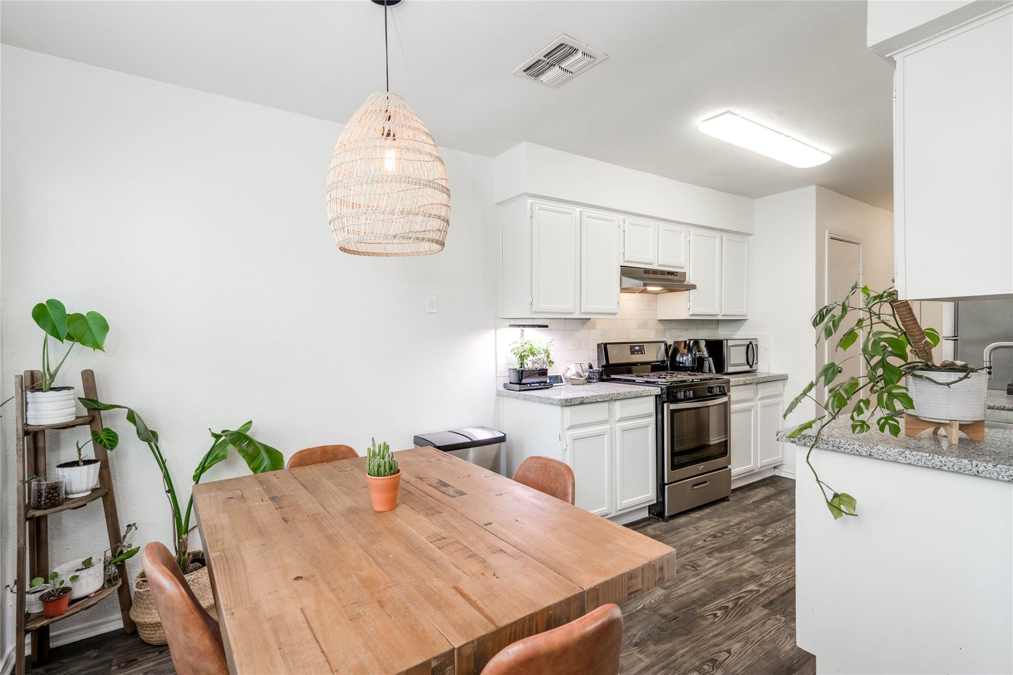 3503 Larchmont CV # A