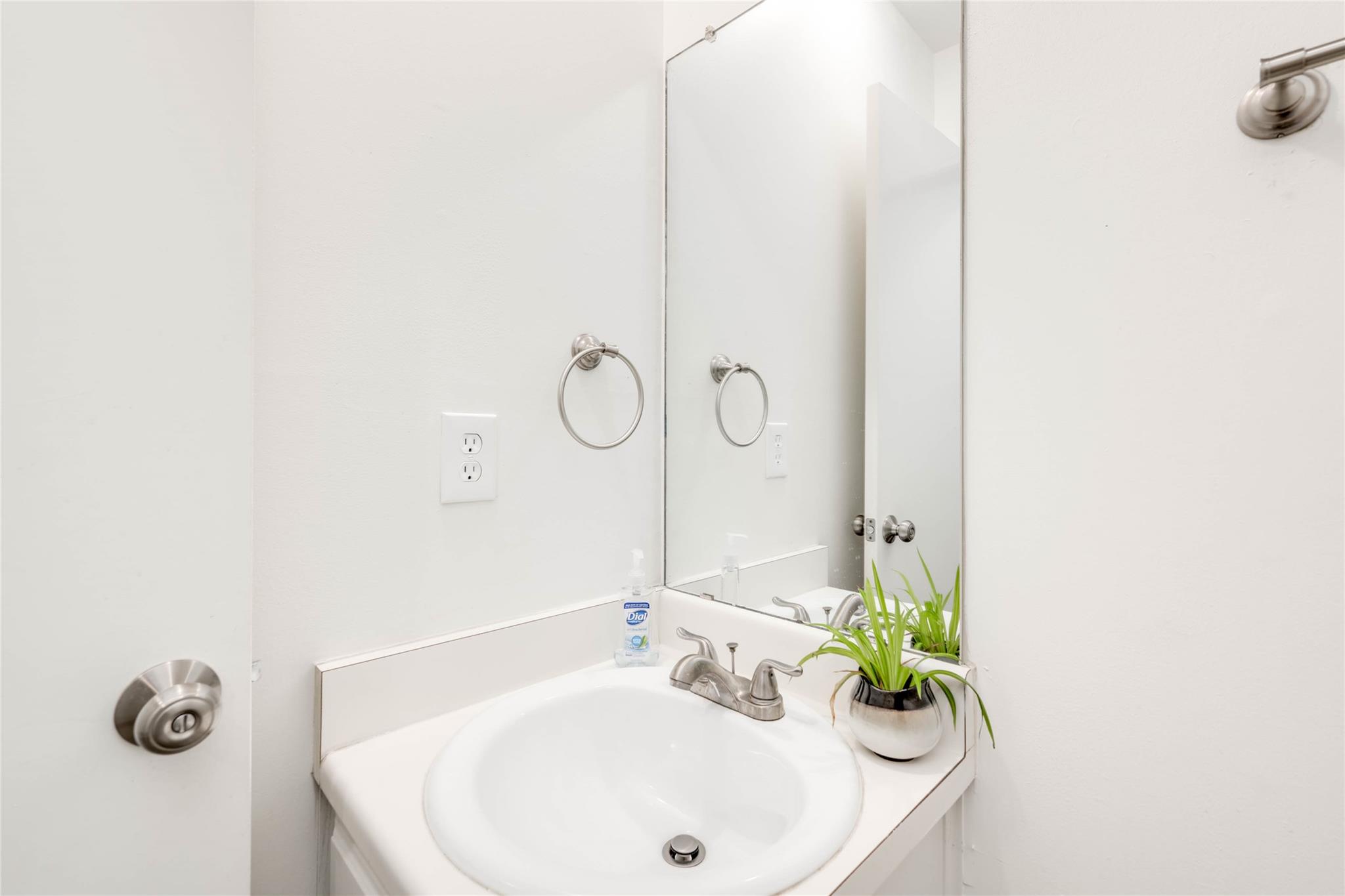 3503 Larchmont CV # A