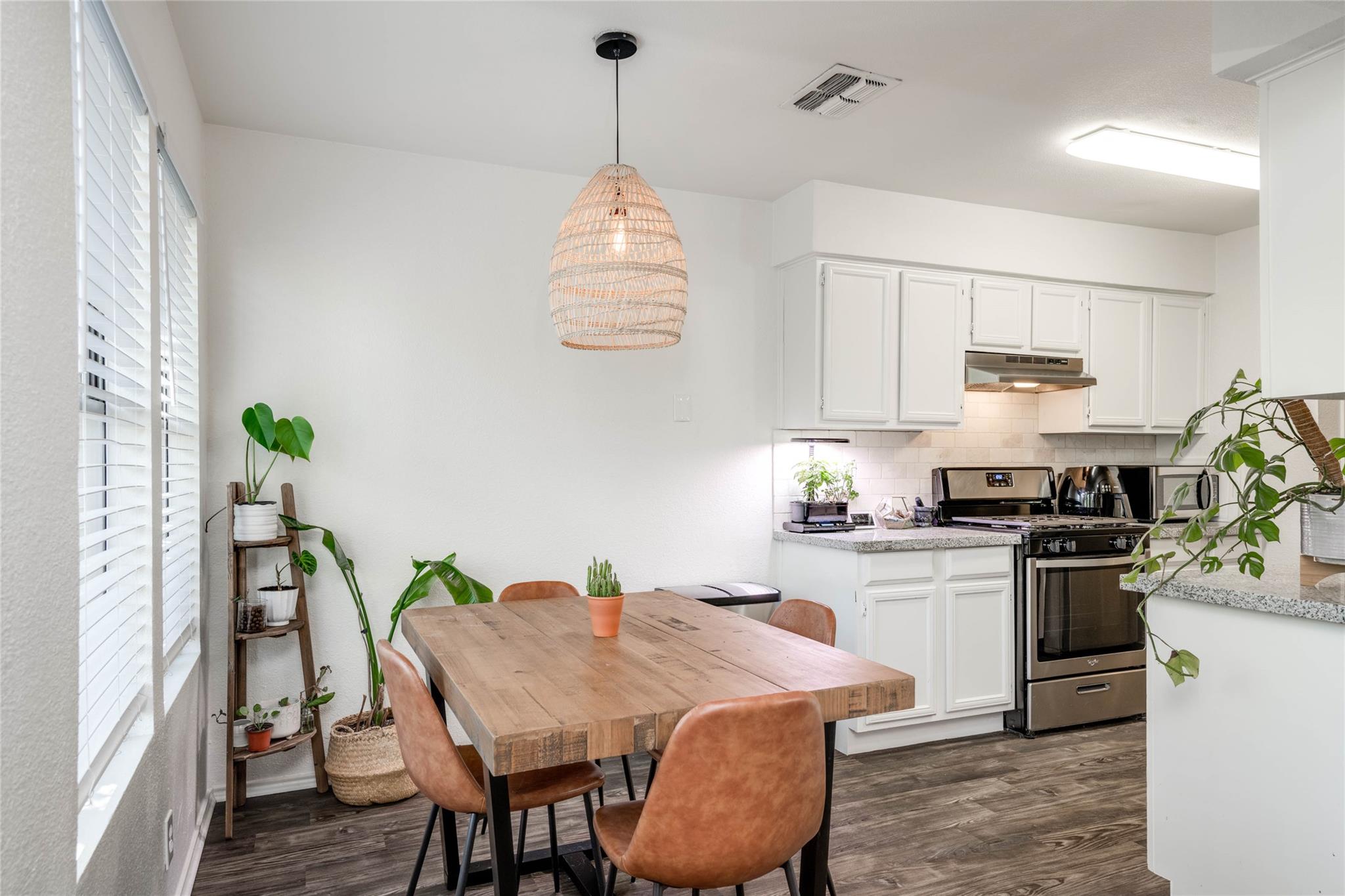 3503 Larchmont CV # A