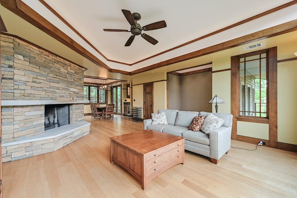 307 Laurel Valley RD