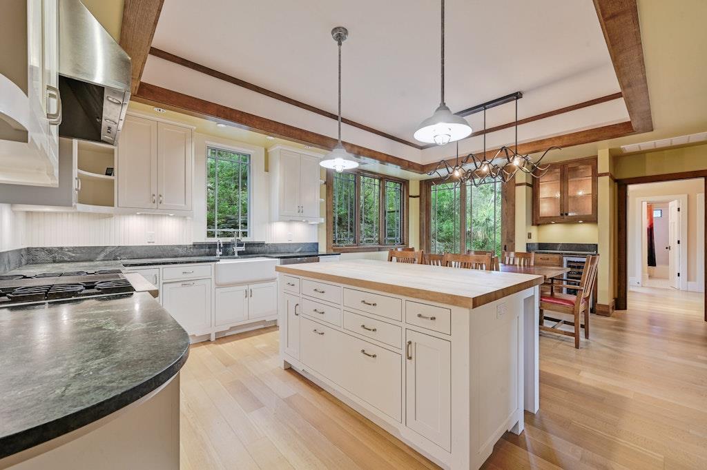 307 Laurel Valley RD