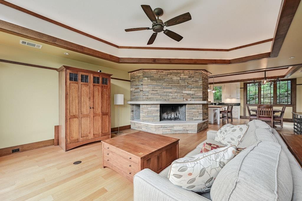 307 Laurel Valley RD
