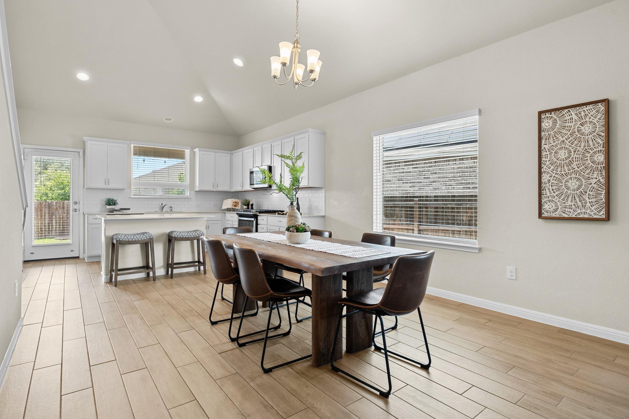 2413 Star Hill Ranch ST