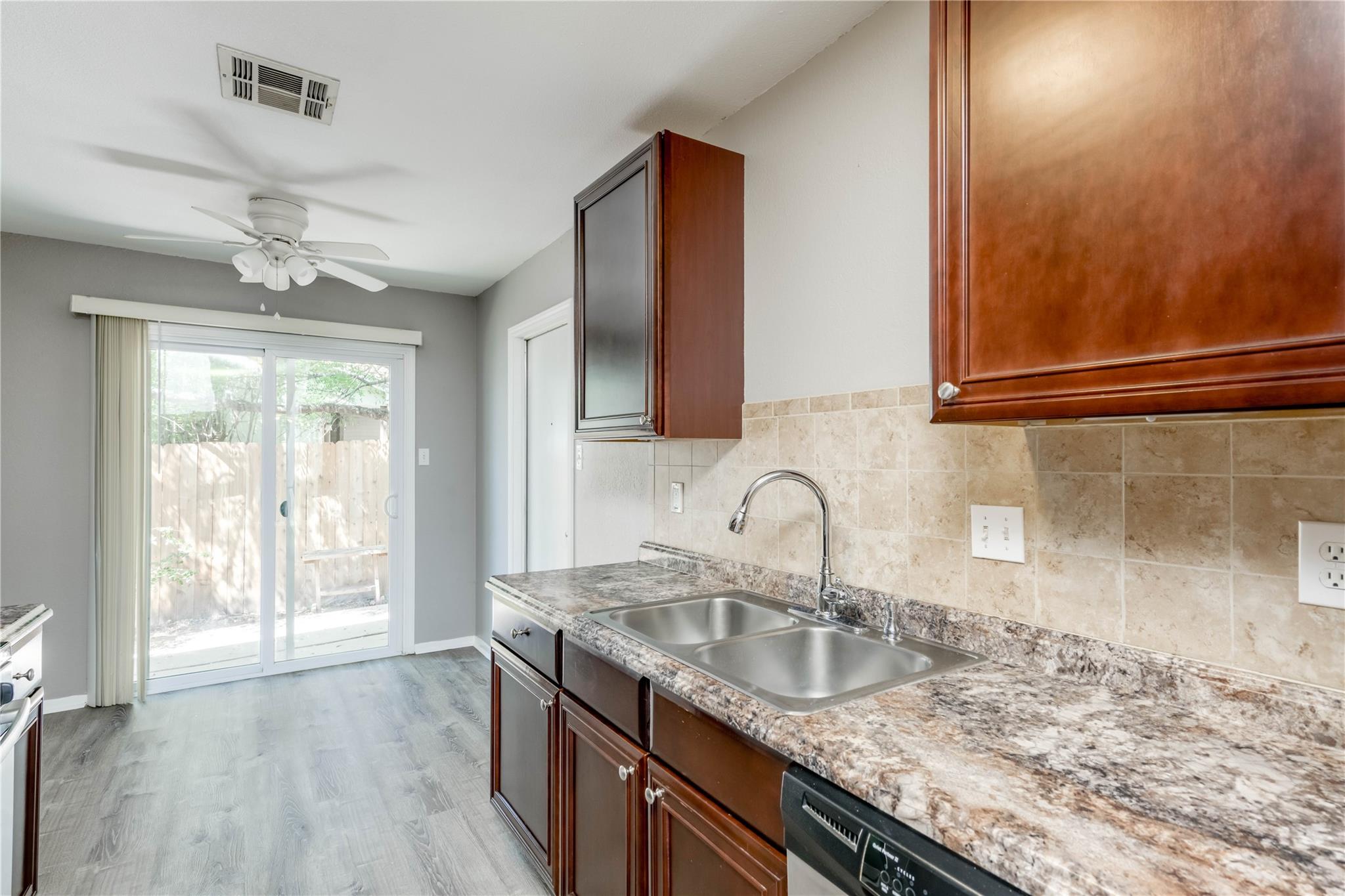 816 Russet Valley DR