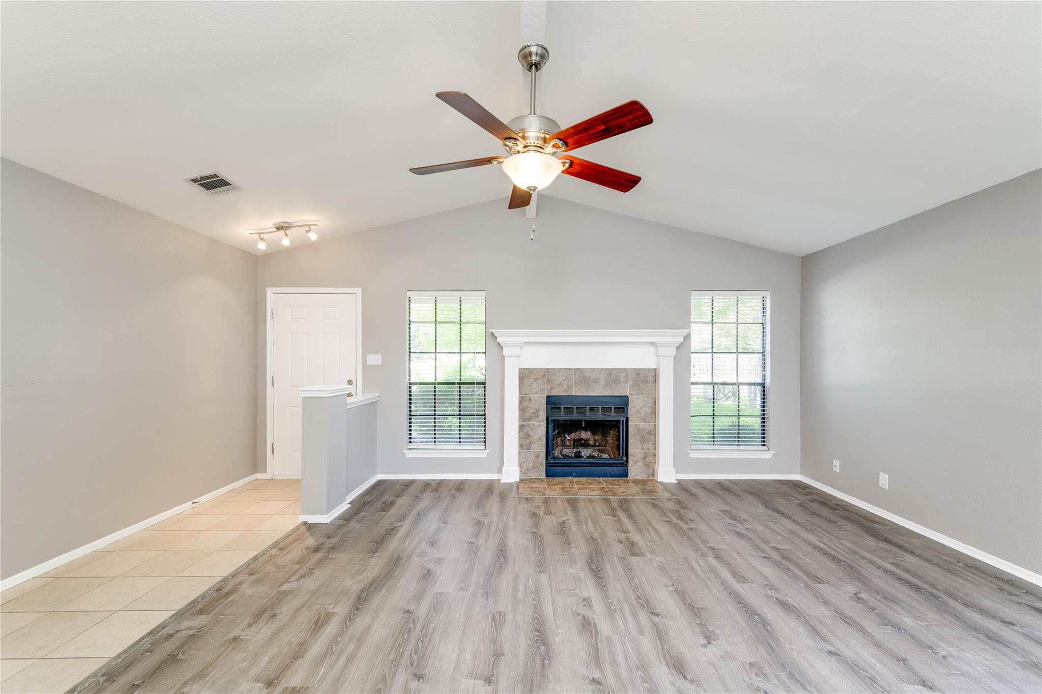 816 Russet Valley DR